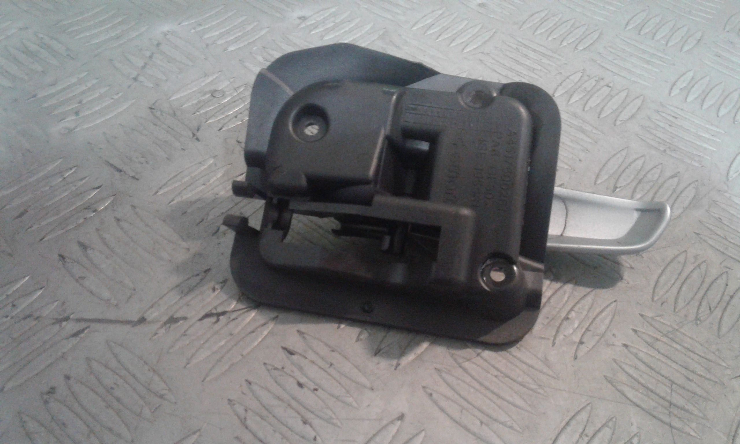 Maniglia Int. Apertura Porta Ant. Destro Usato