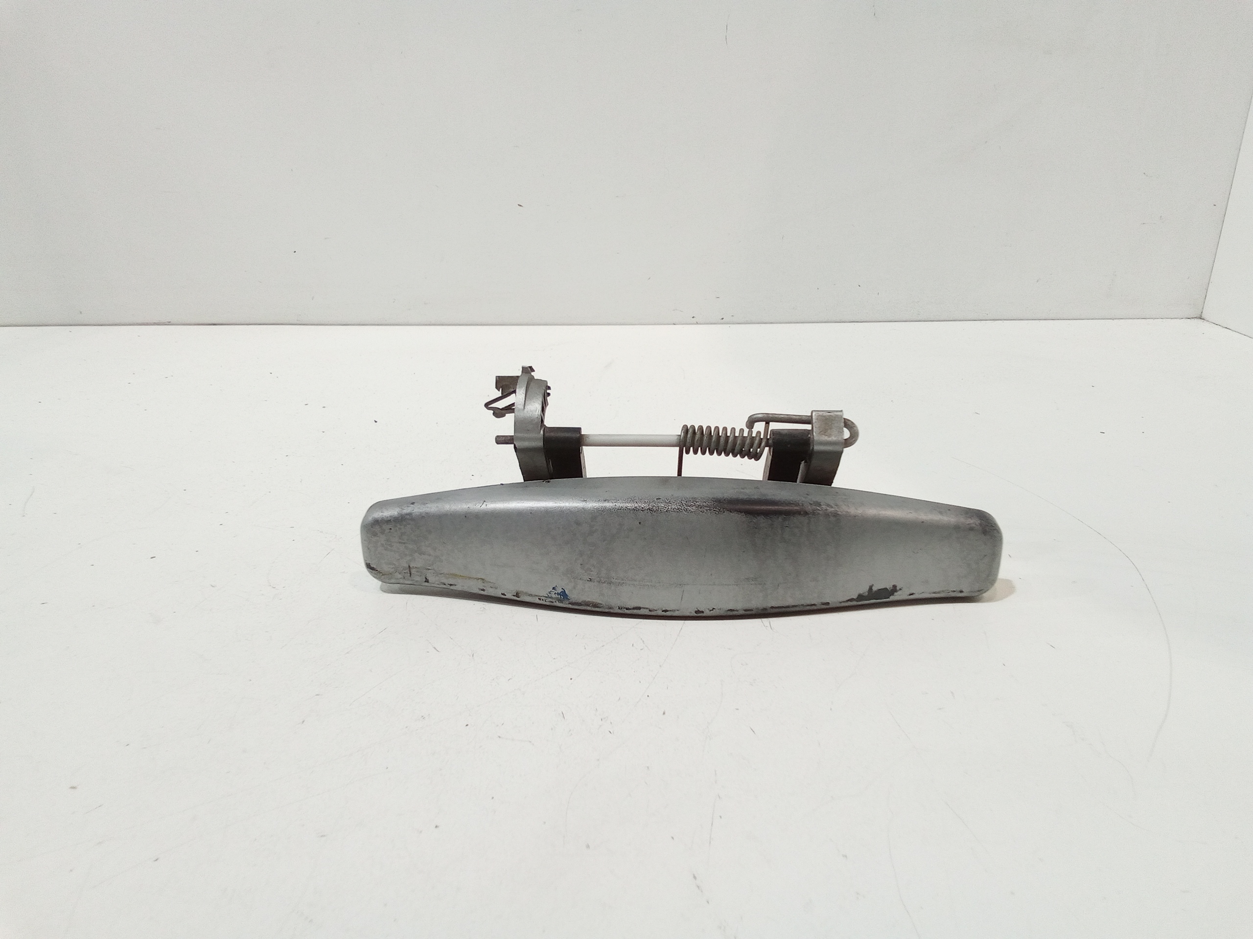 Maniglia Porta Ant. Destro 806061345R Usato