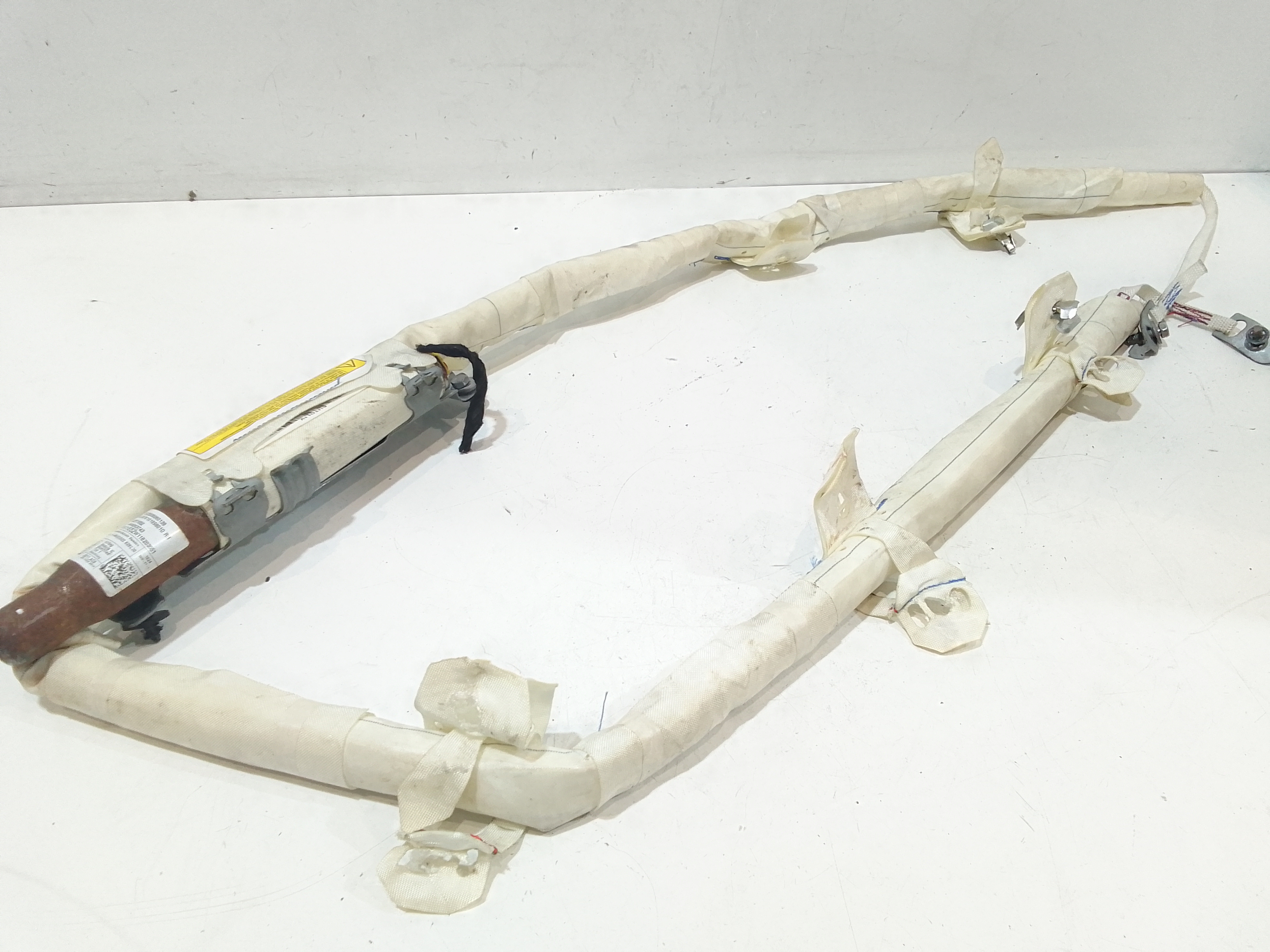 Dispositivo Airbag A Tendina Destro 39095584 Usato