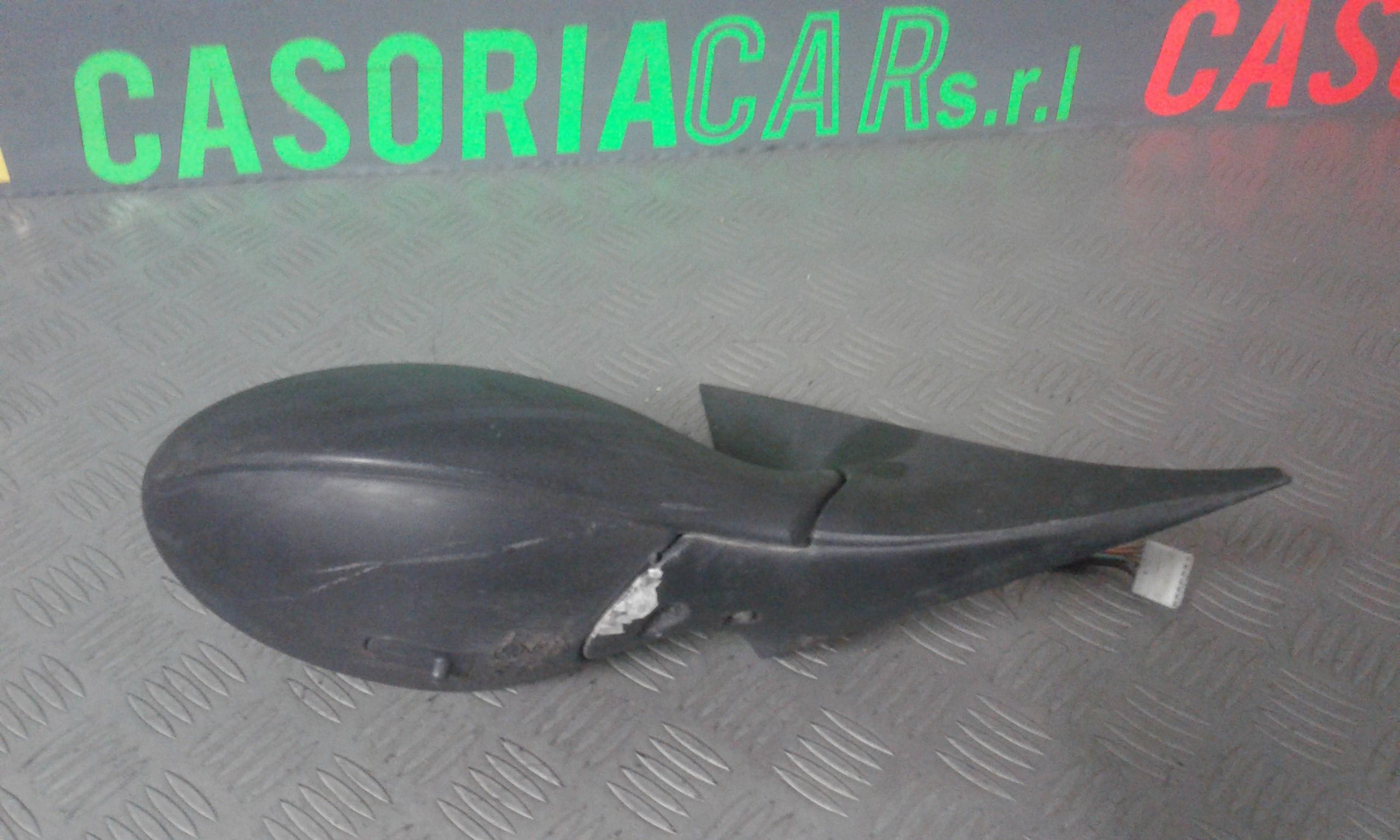 Retrovisore Est. Destro Usato