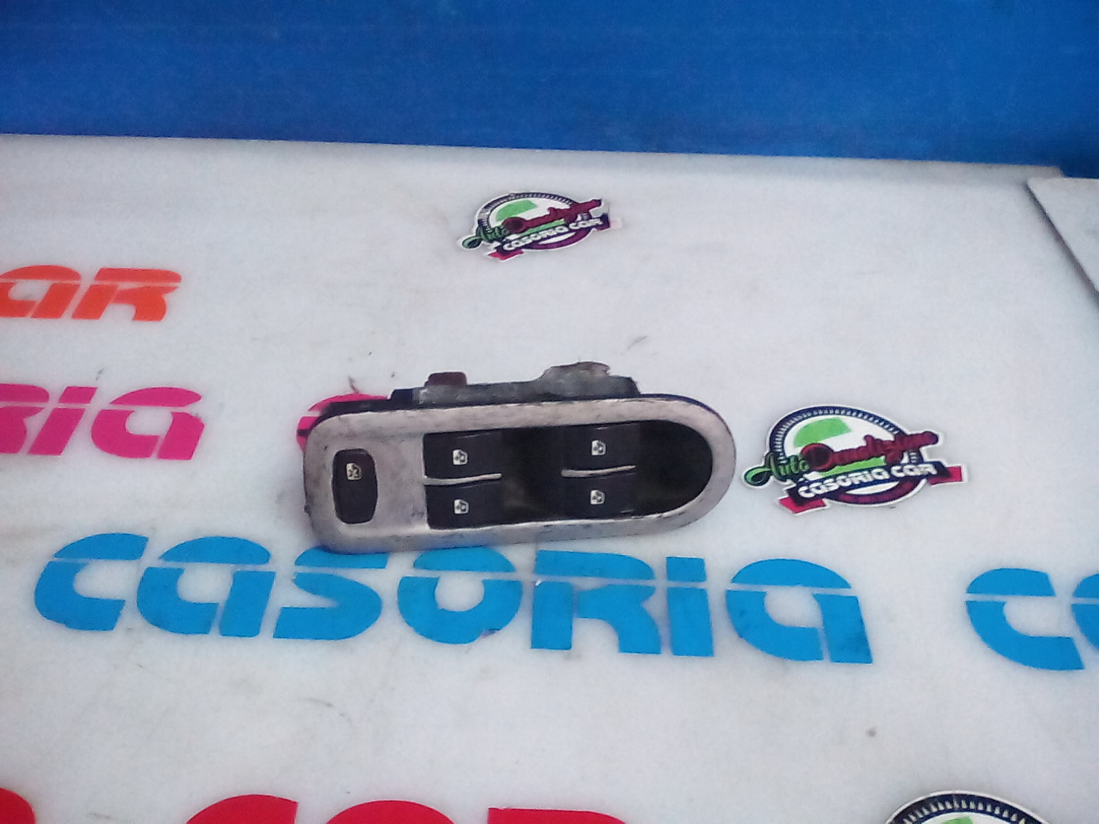 Interruttore Alzacristalli Porta Ant. Sinistro 8200108269 Usato