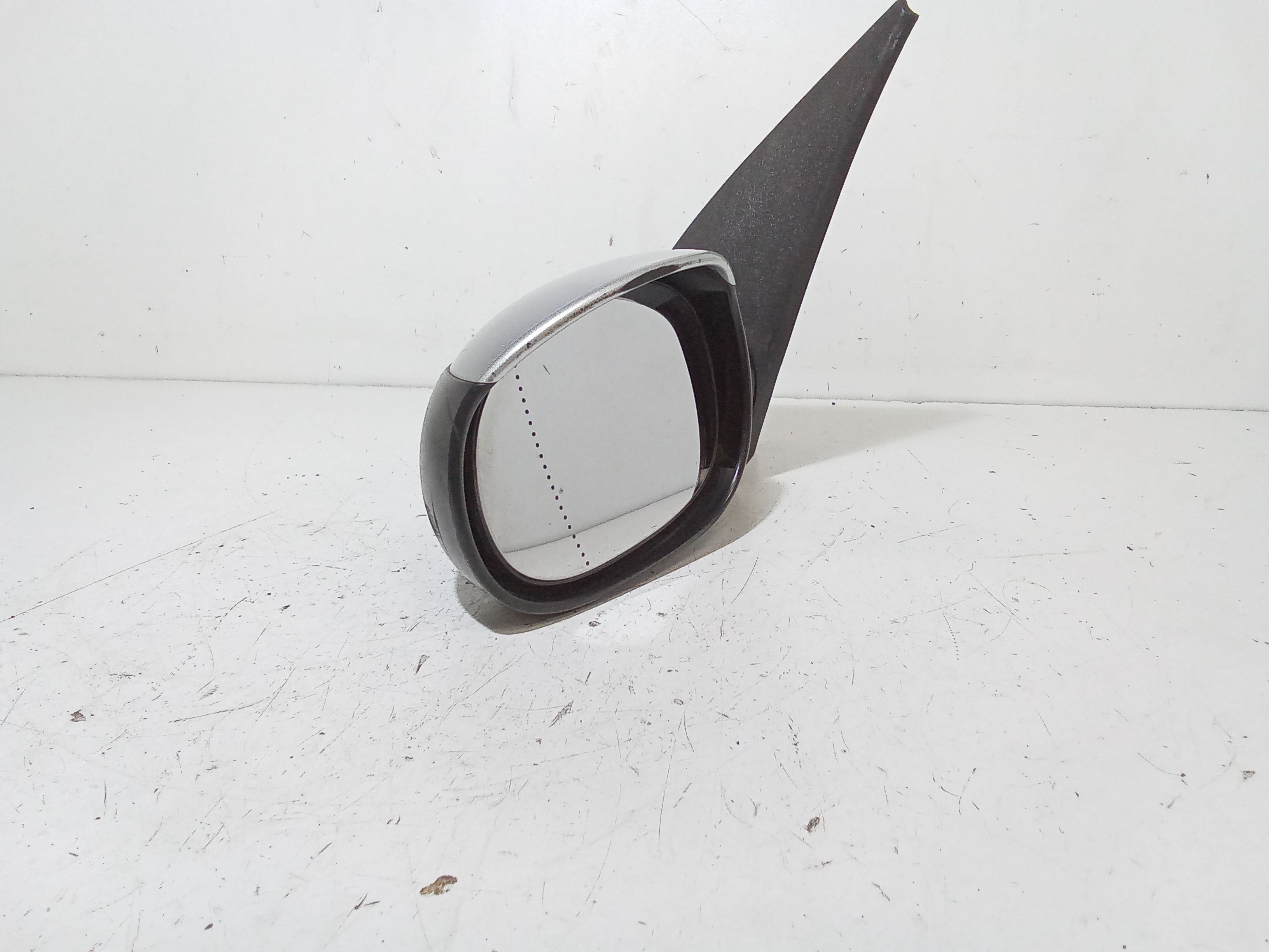 Retrovisore Est. Sinistro 8149FG Usato