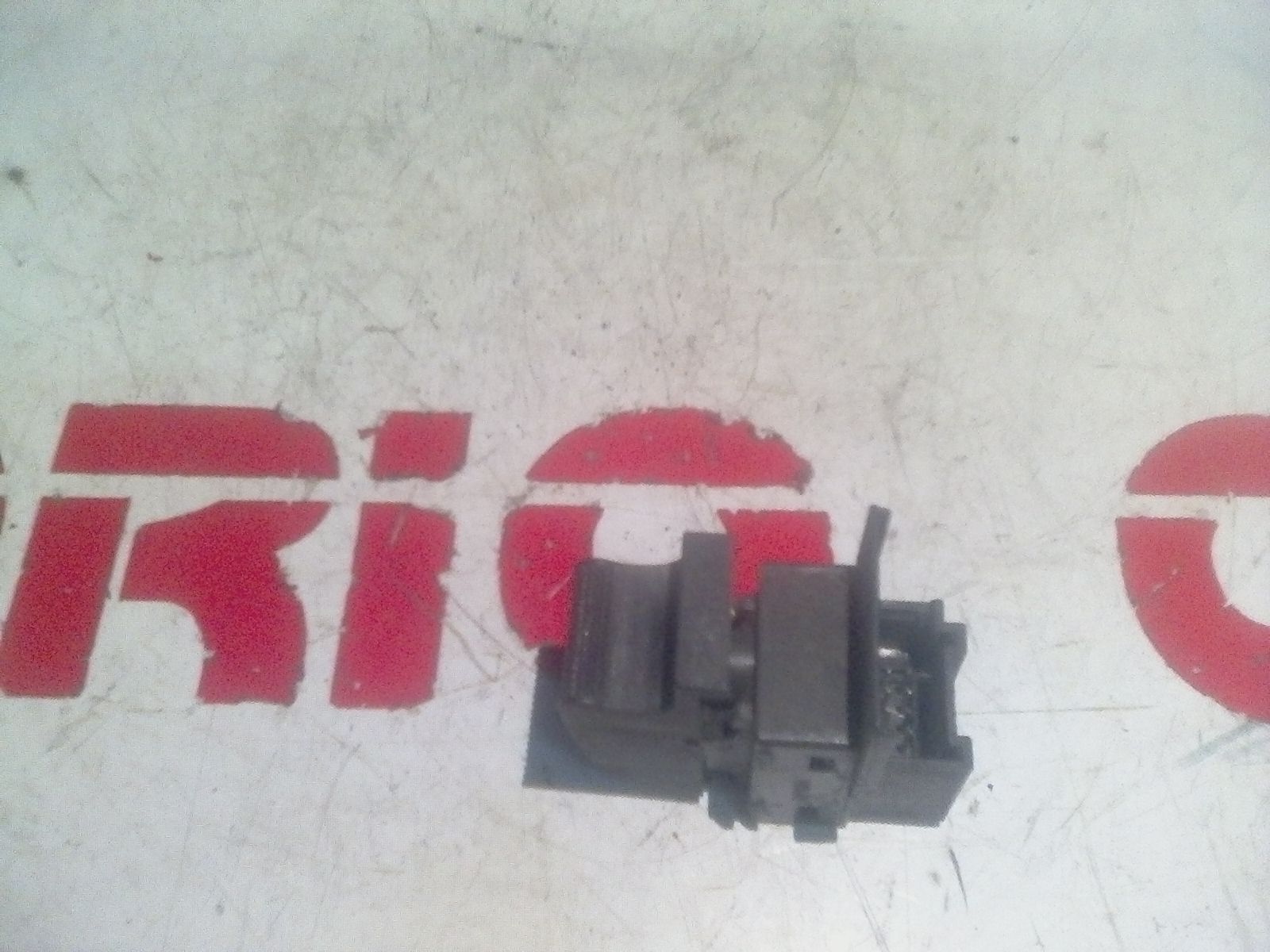 Interruttore Alzacristalli Porta Ant. Destro Usato