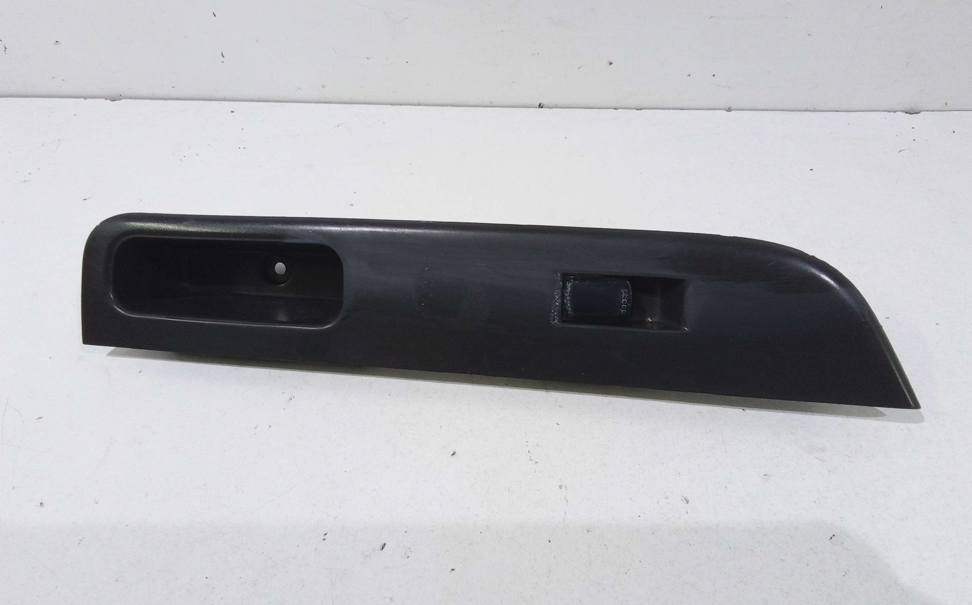 Interruttore Alzacristalli Porta Ant. Destro Usato