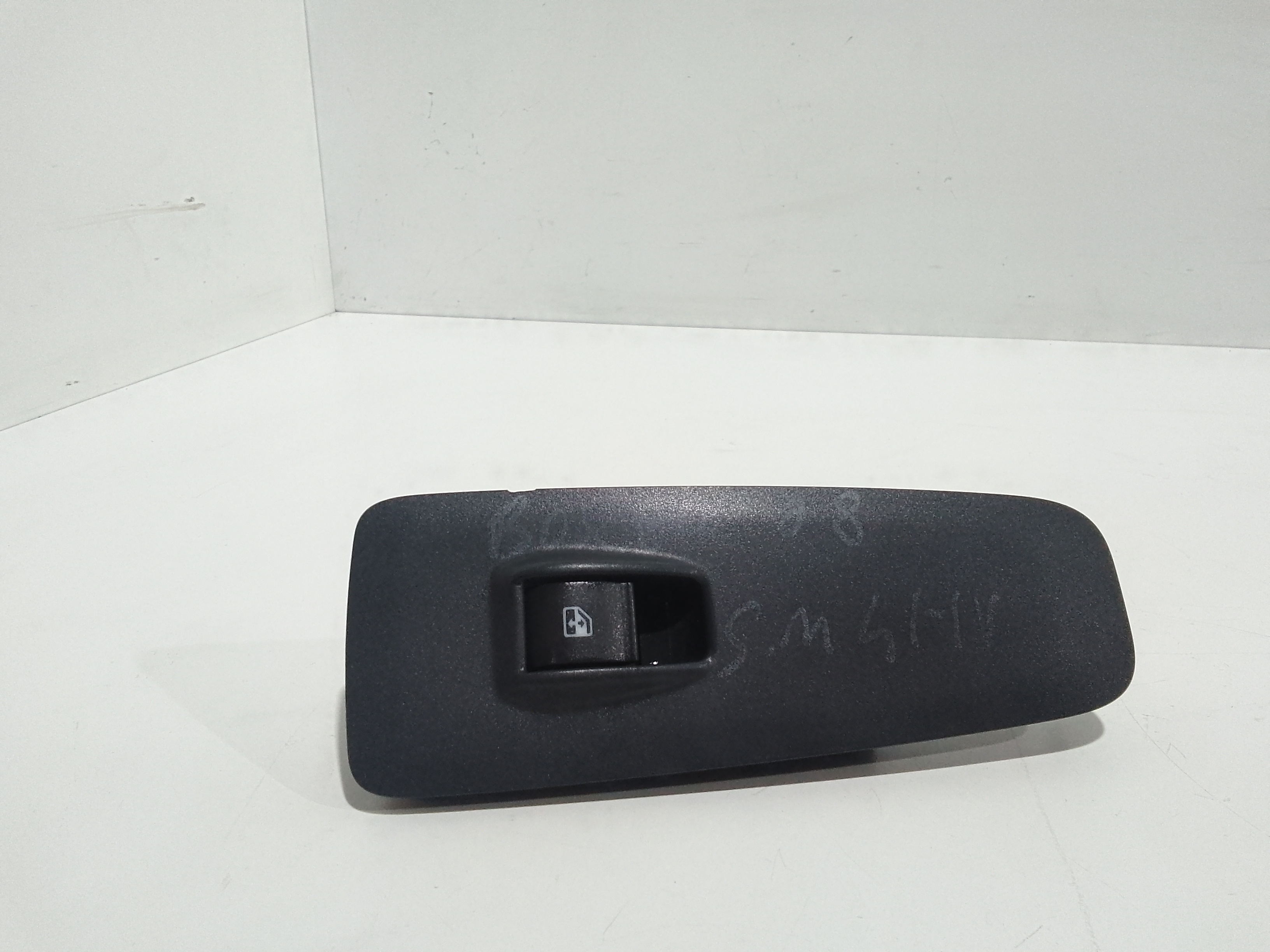 Interruttore Alzacristalli Porta Ant. Destro Usato