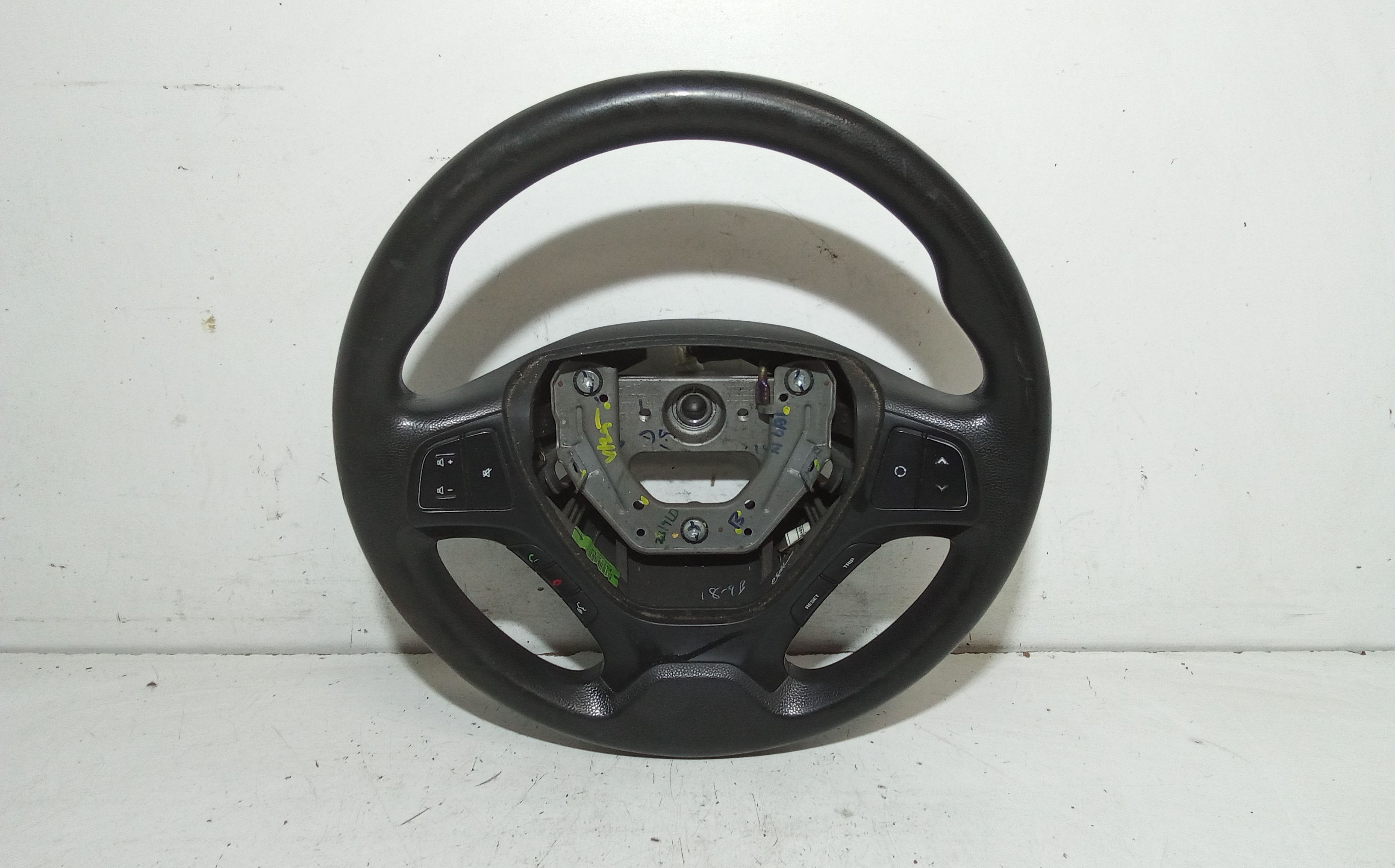 Volante 56100B4000PYN Usato