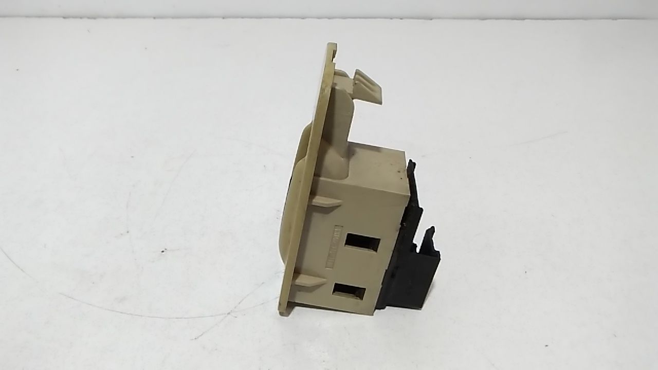 Interruttore Alzacristalli Porta Ant. Destro Usato