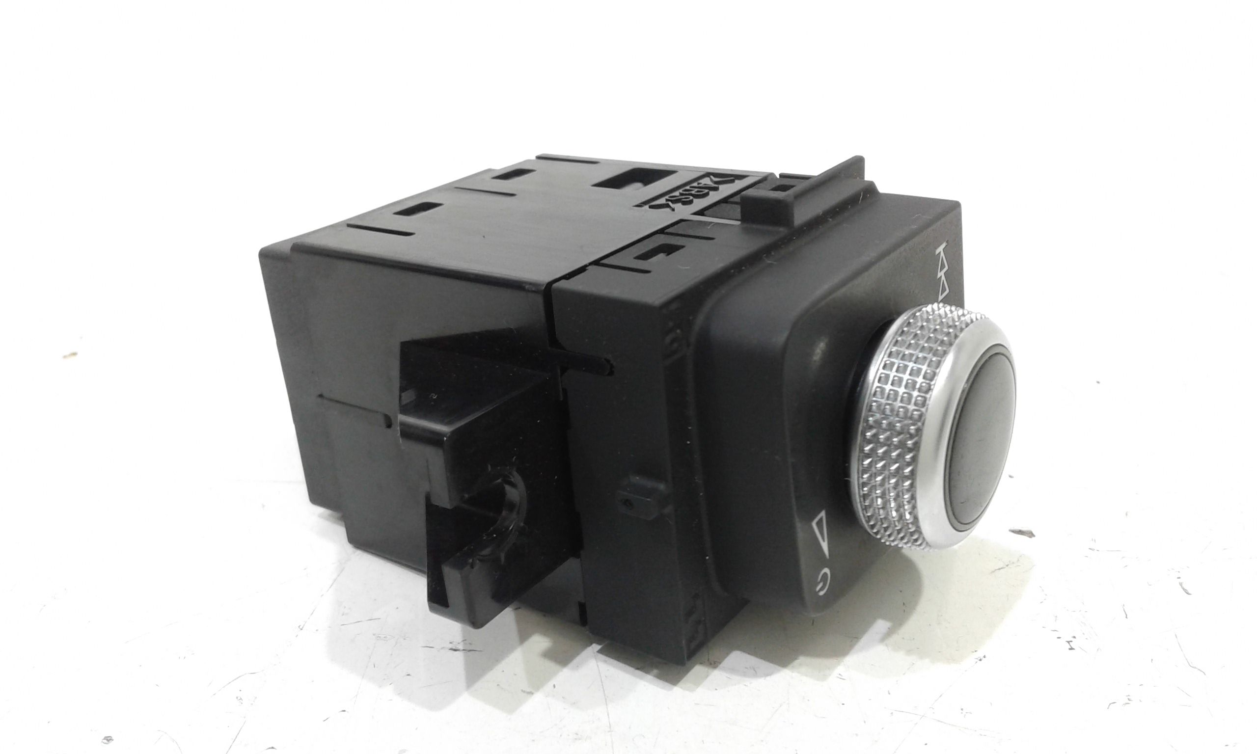 Blocco Comandi Autoradio 80B919616 Usato