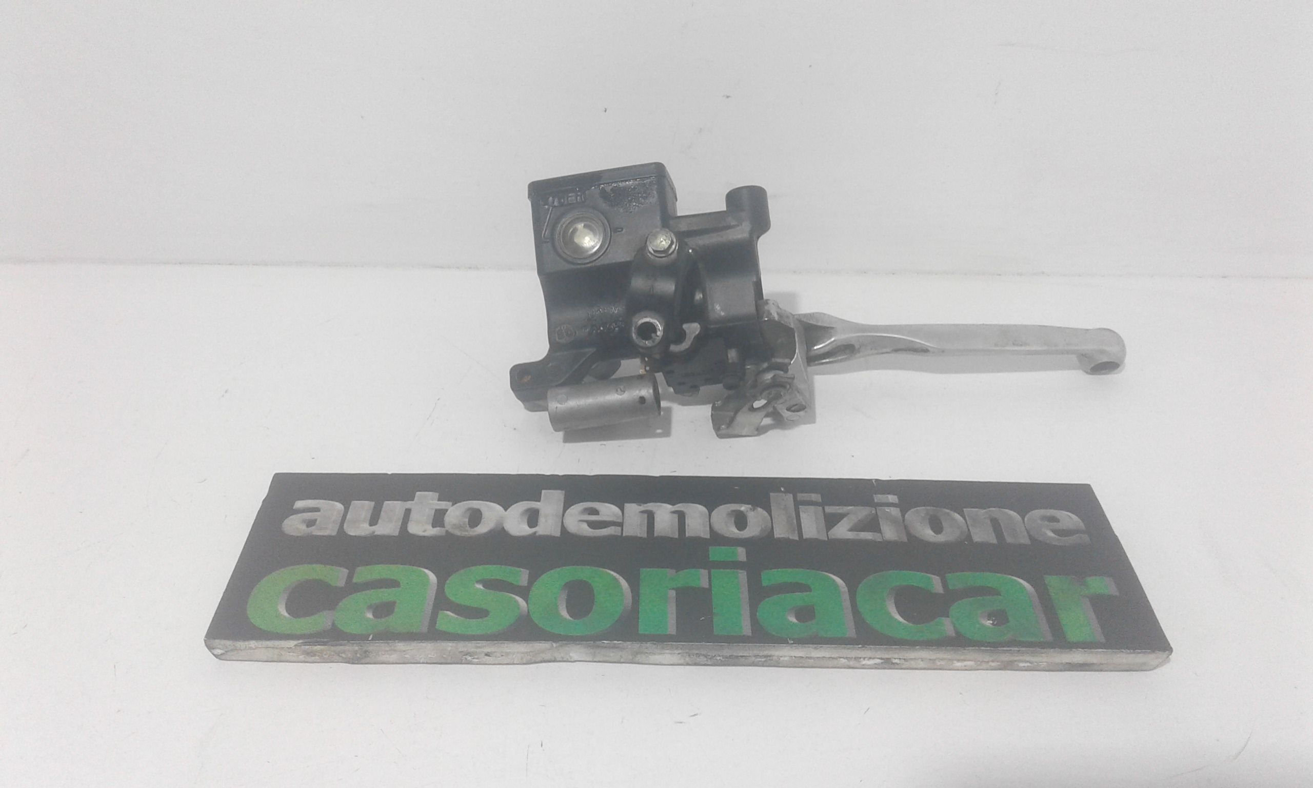 Pompa comando freni - Immagine 1 di 4