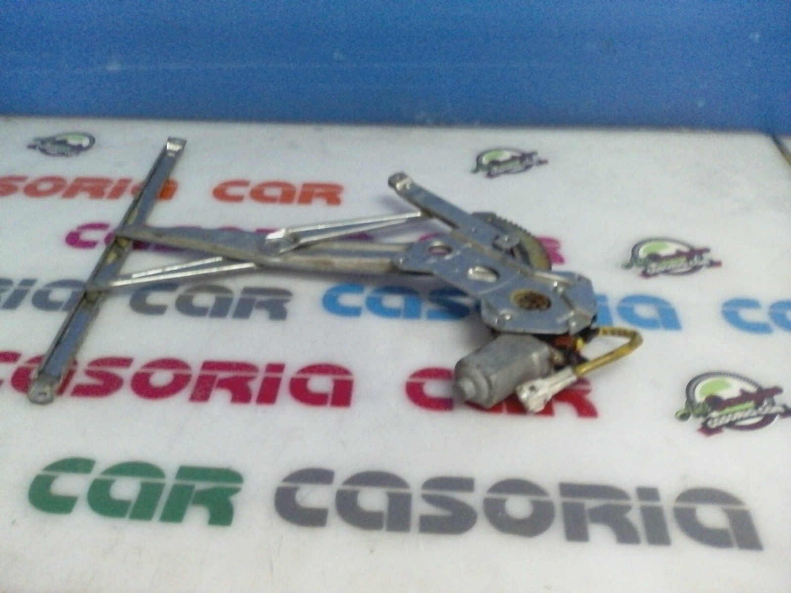 Alzacristallo Porta Ant. Destro 8341076G10000 Usato