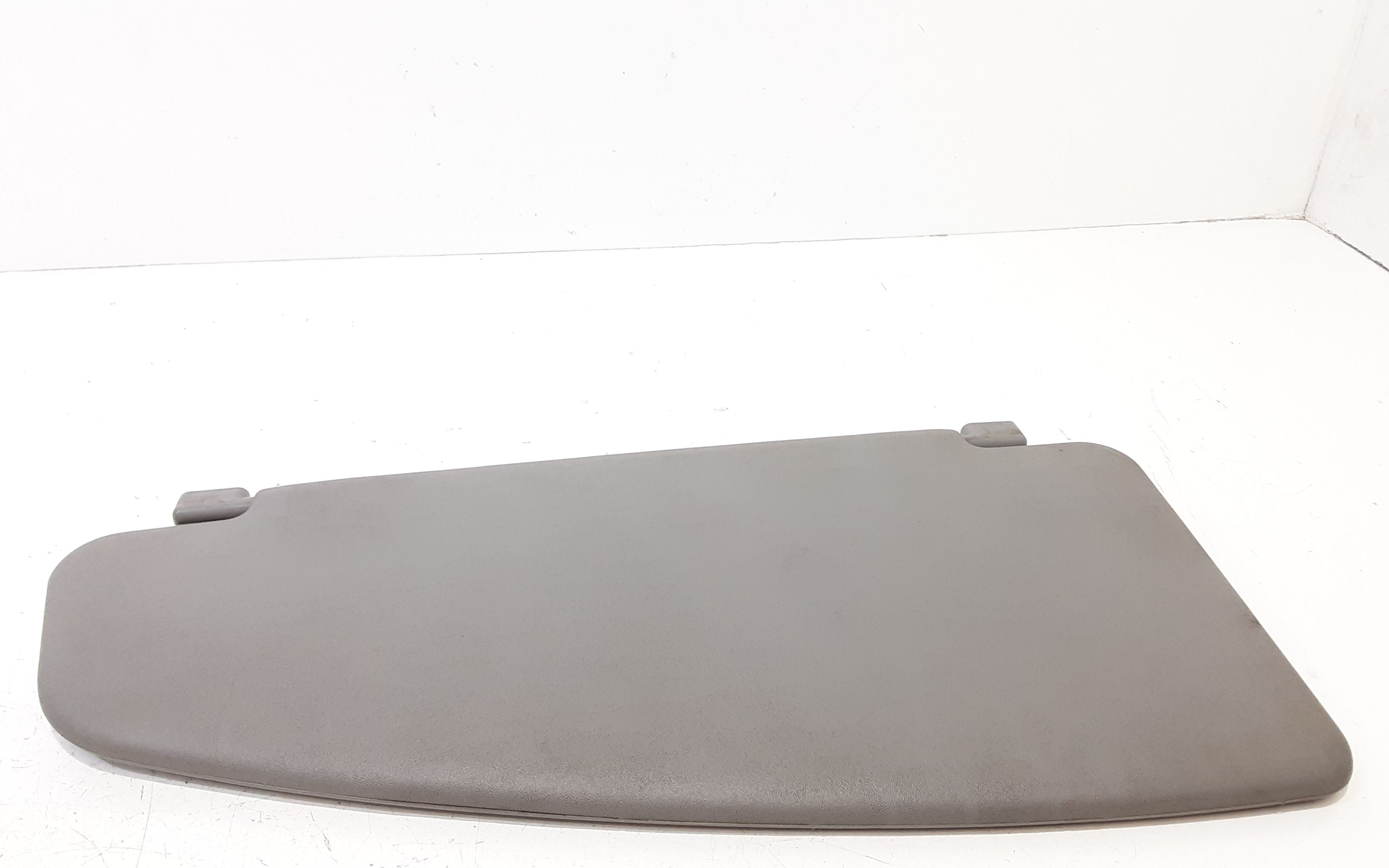 Aletta Parasole Parabrezza Destro 735417501 Usato