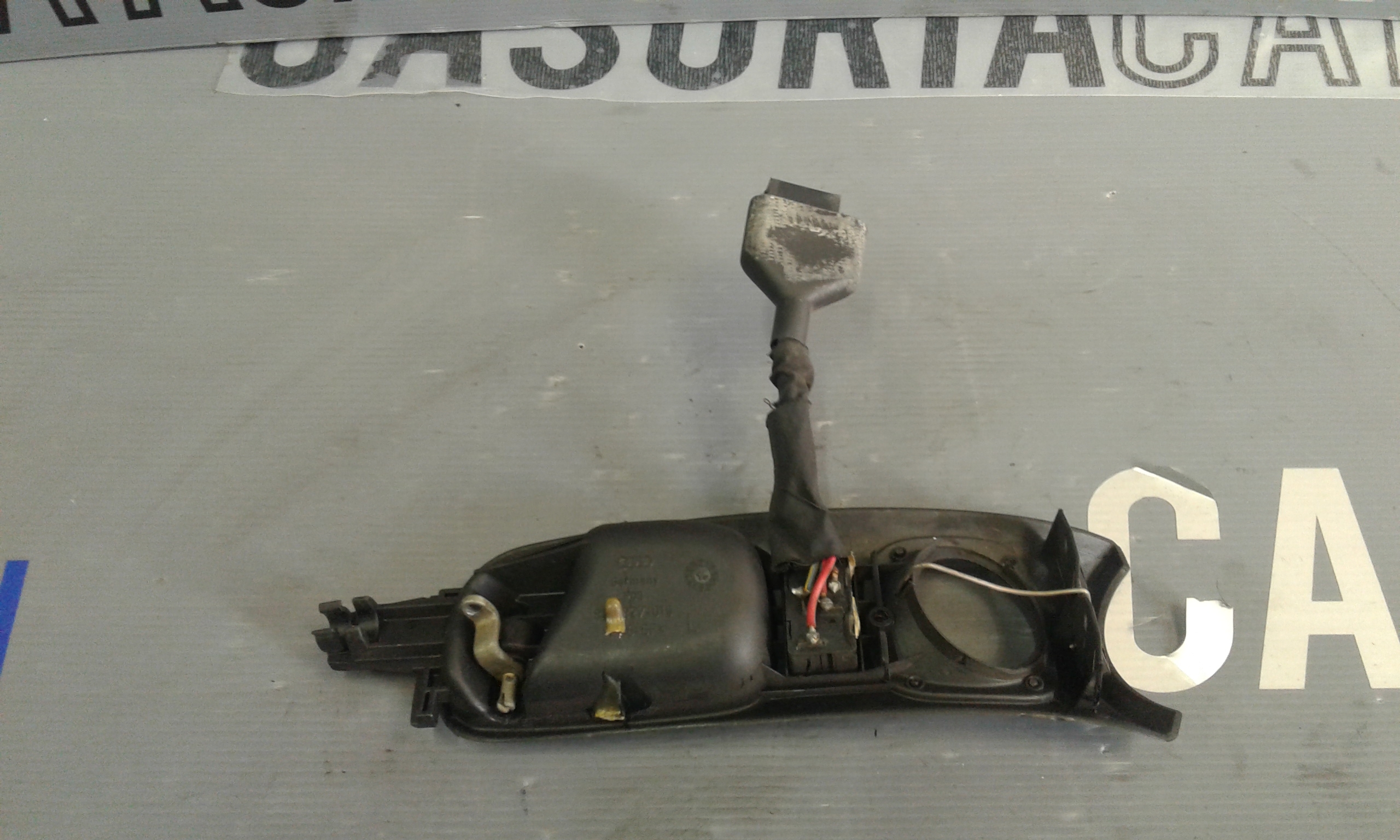 Maniglia Int. Apertura Porta Ant. Sinistro 8E1837019G27X Usato