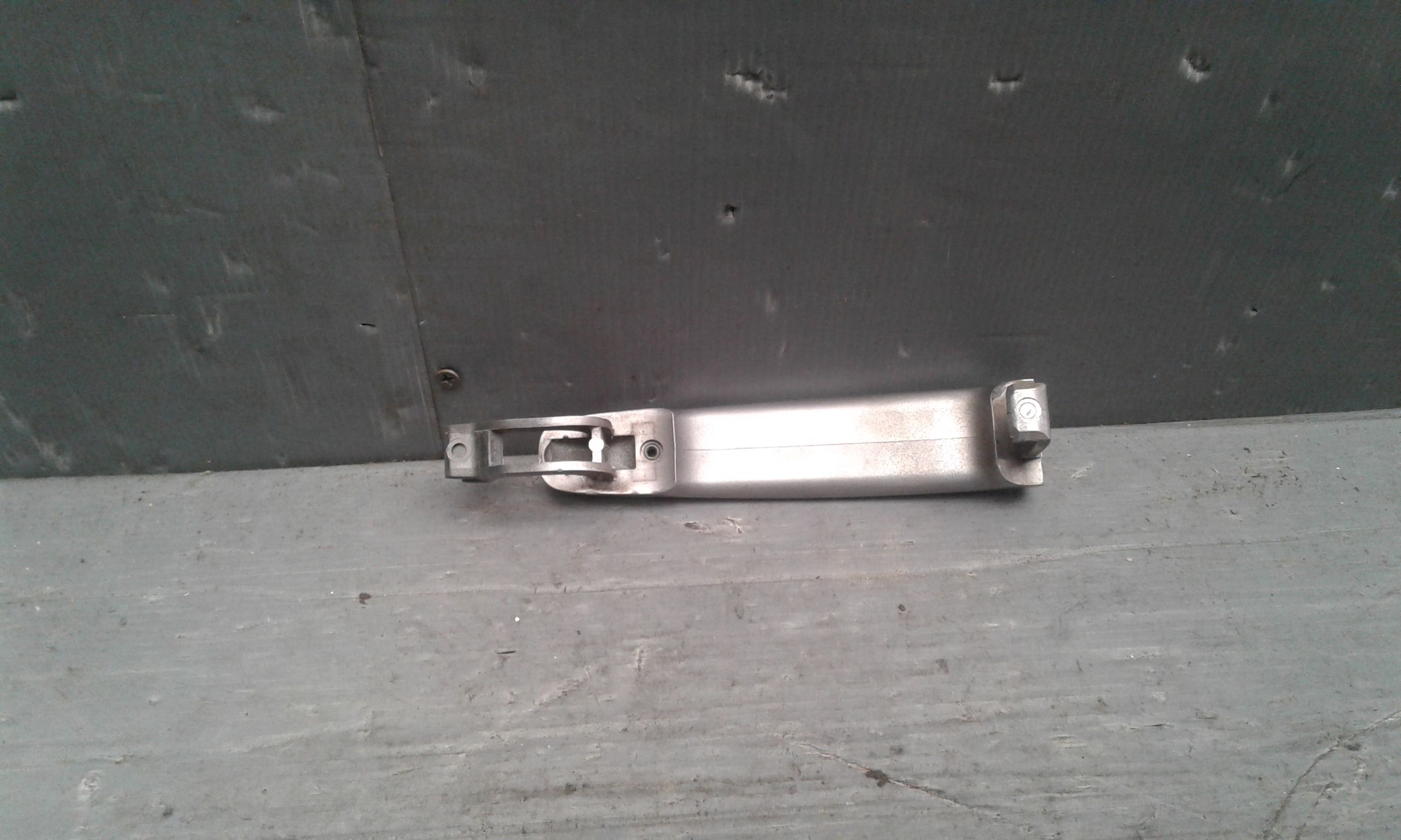 Maniglia Porta Ant. Sinistro 9101W1 Usato