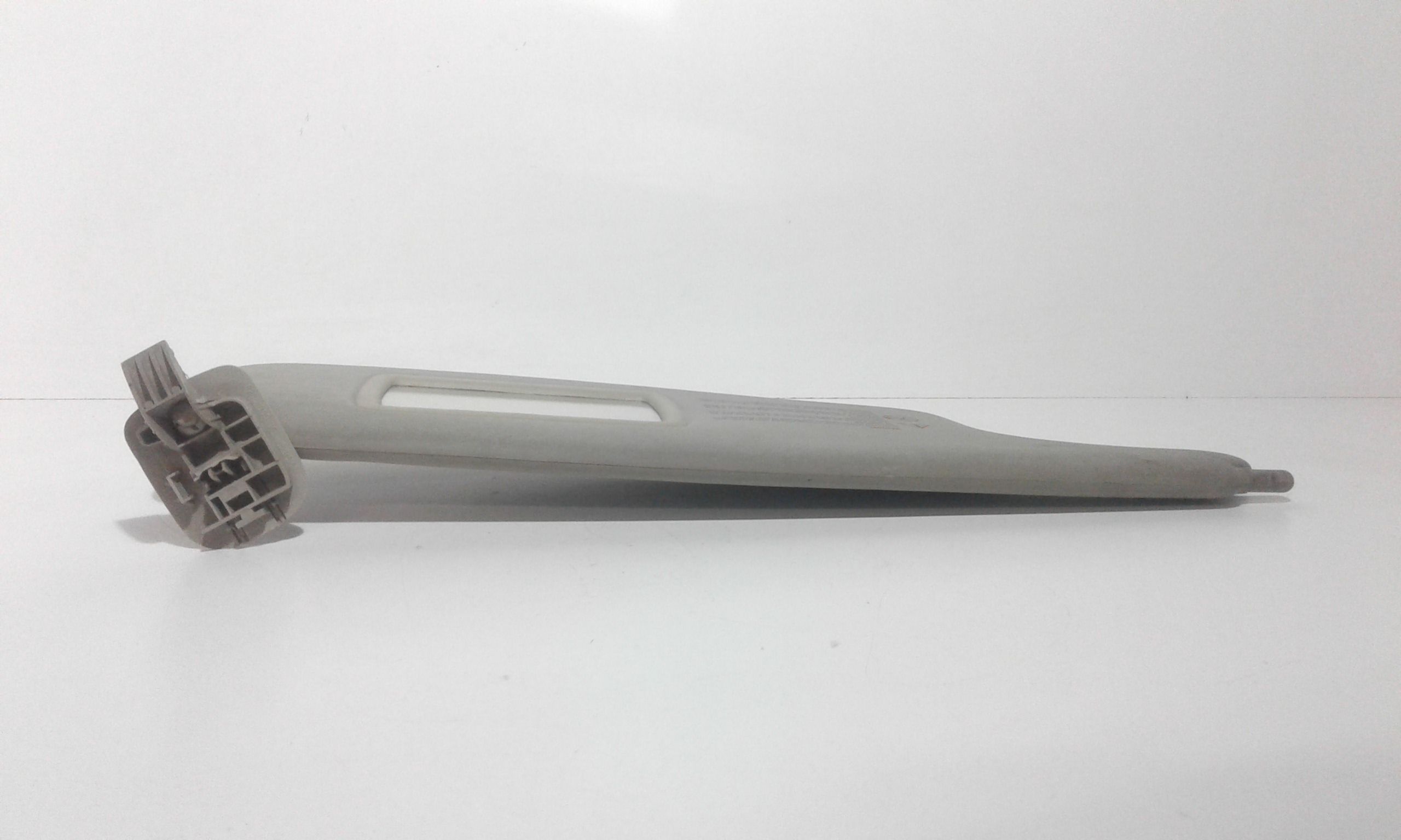 Aletta Parasole Parabrezza Destro 8200246819 Usato