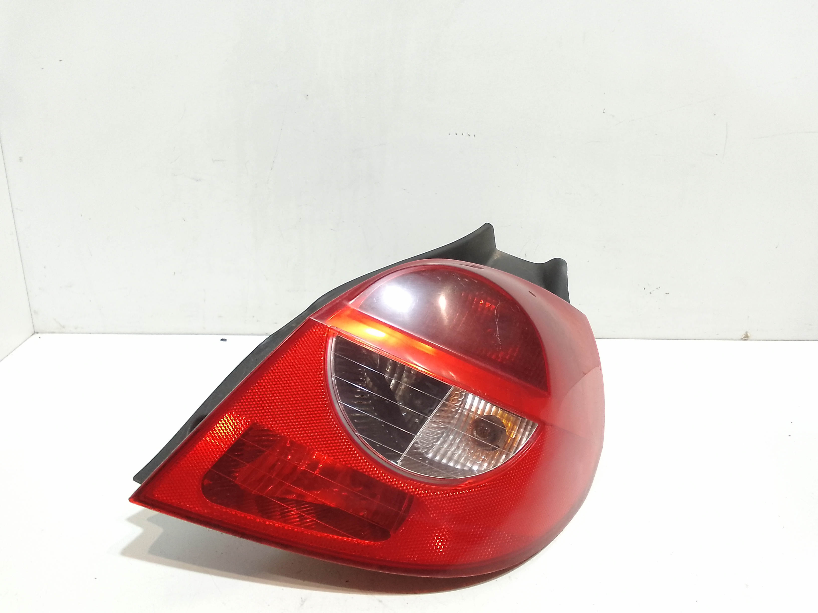 Fanale Post. Destro 8200459960 Usato