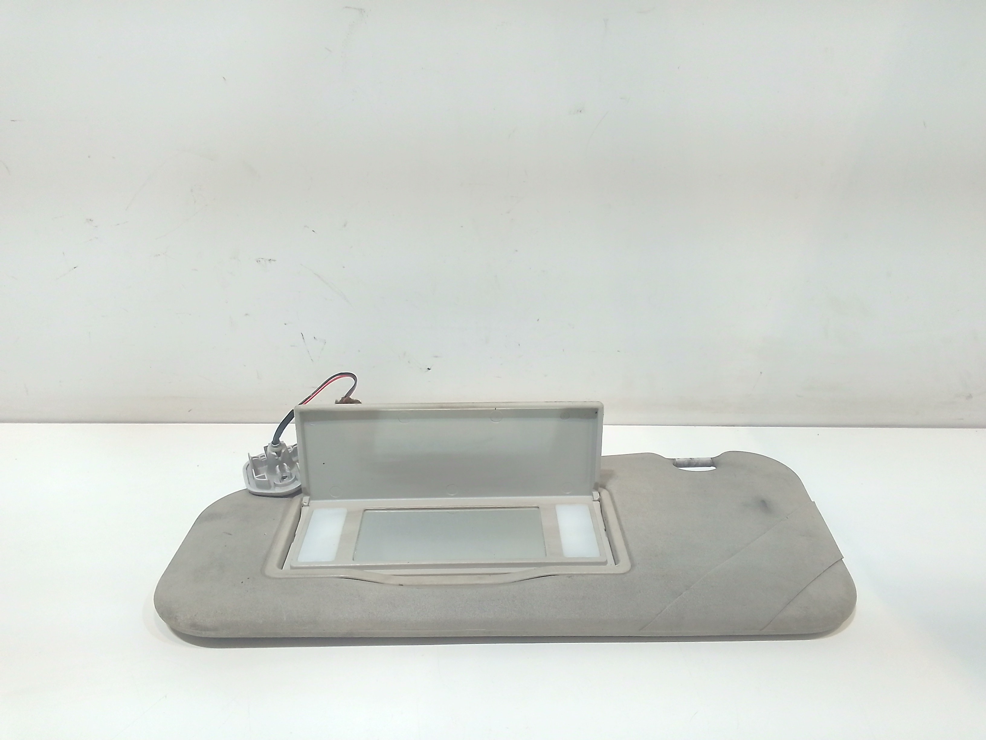 Aletta Parasole Parabrezza Sinistro Usato