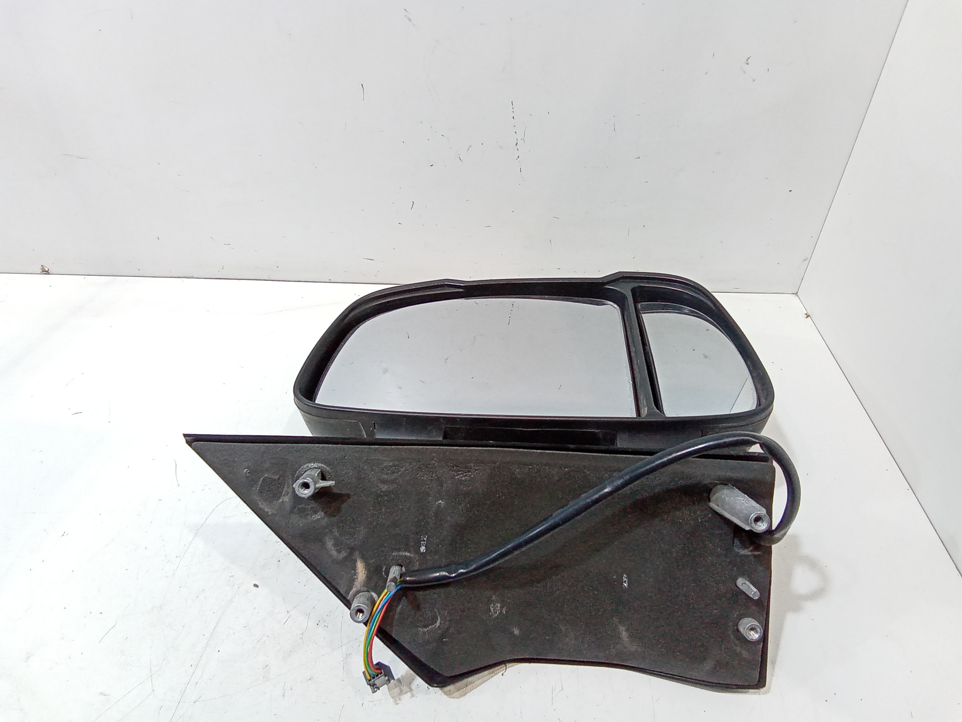 Retrovisore Est. Destro 8153J9 Usato