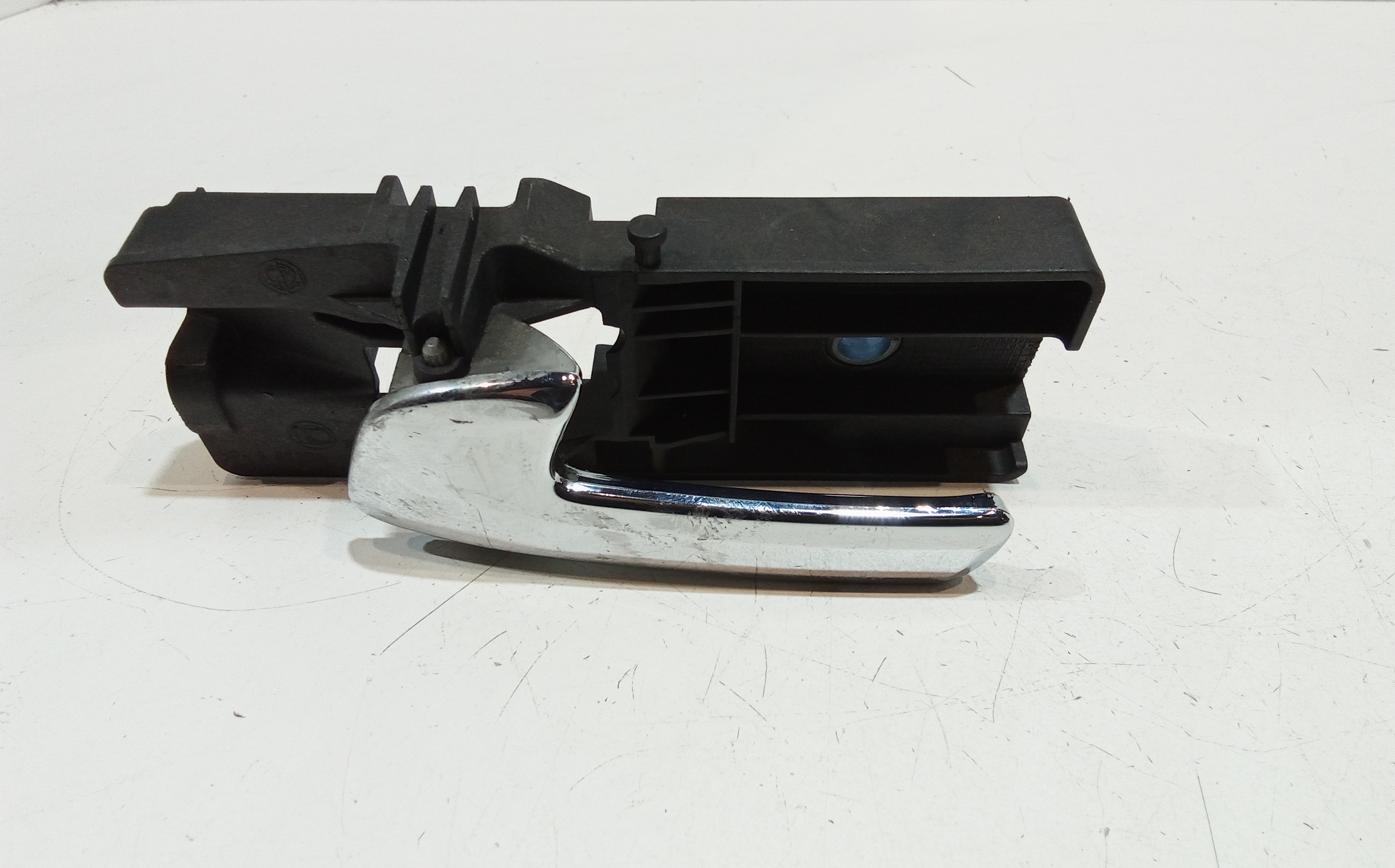 Maniglia Int. Apertura Porta Post. Sinistro 156054468 Usato