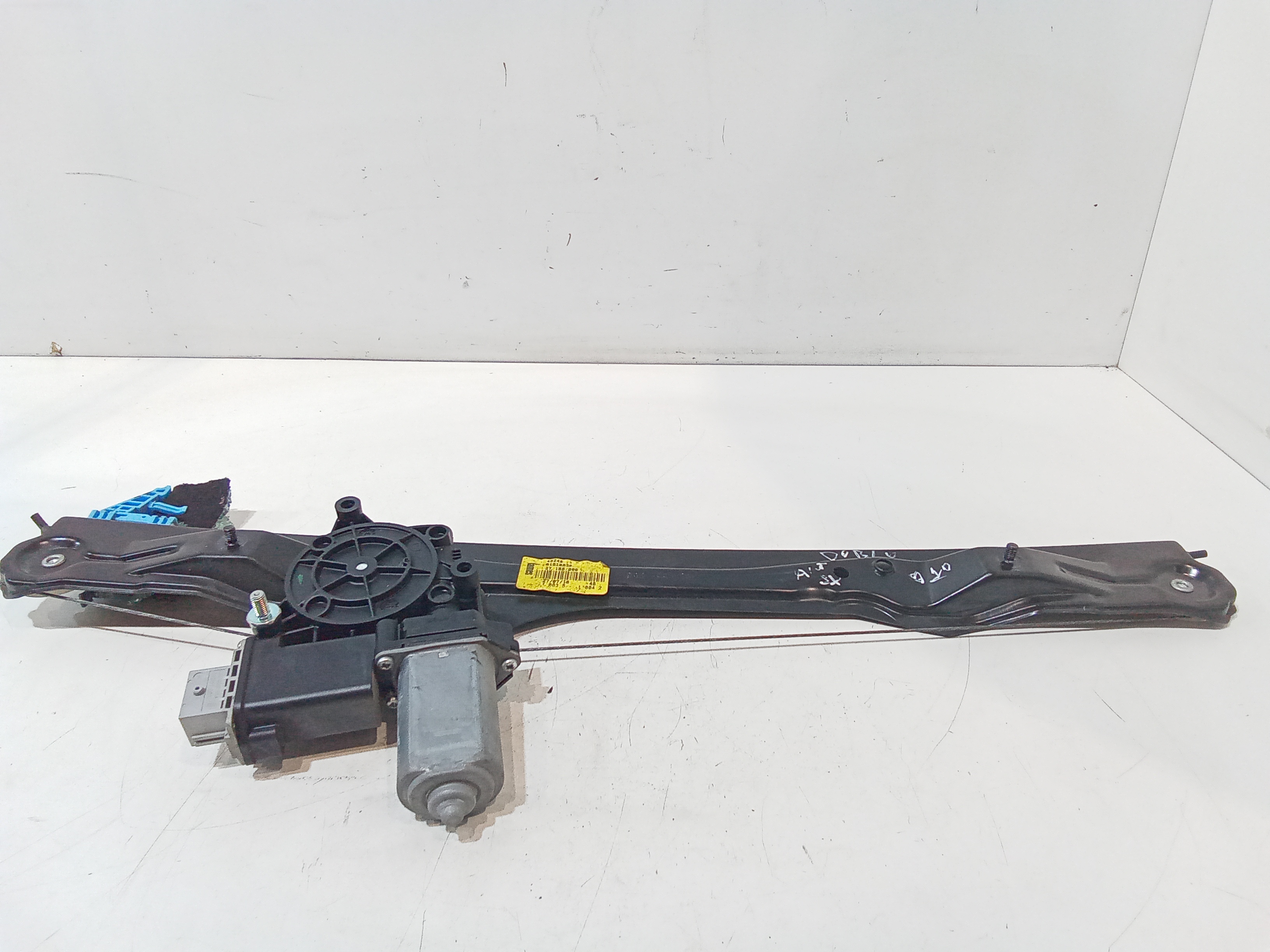 Alzacristallo Porta Ant. Sinistro Usato