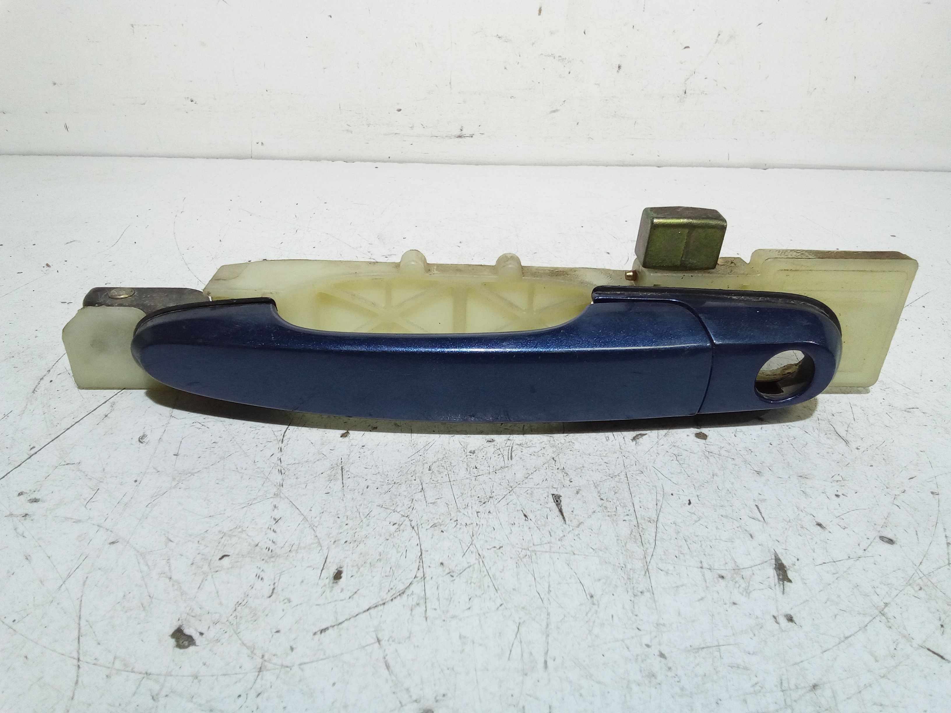 Maniglia Porta Ant. Sinistro 826502E000 Usato