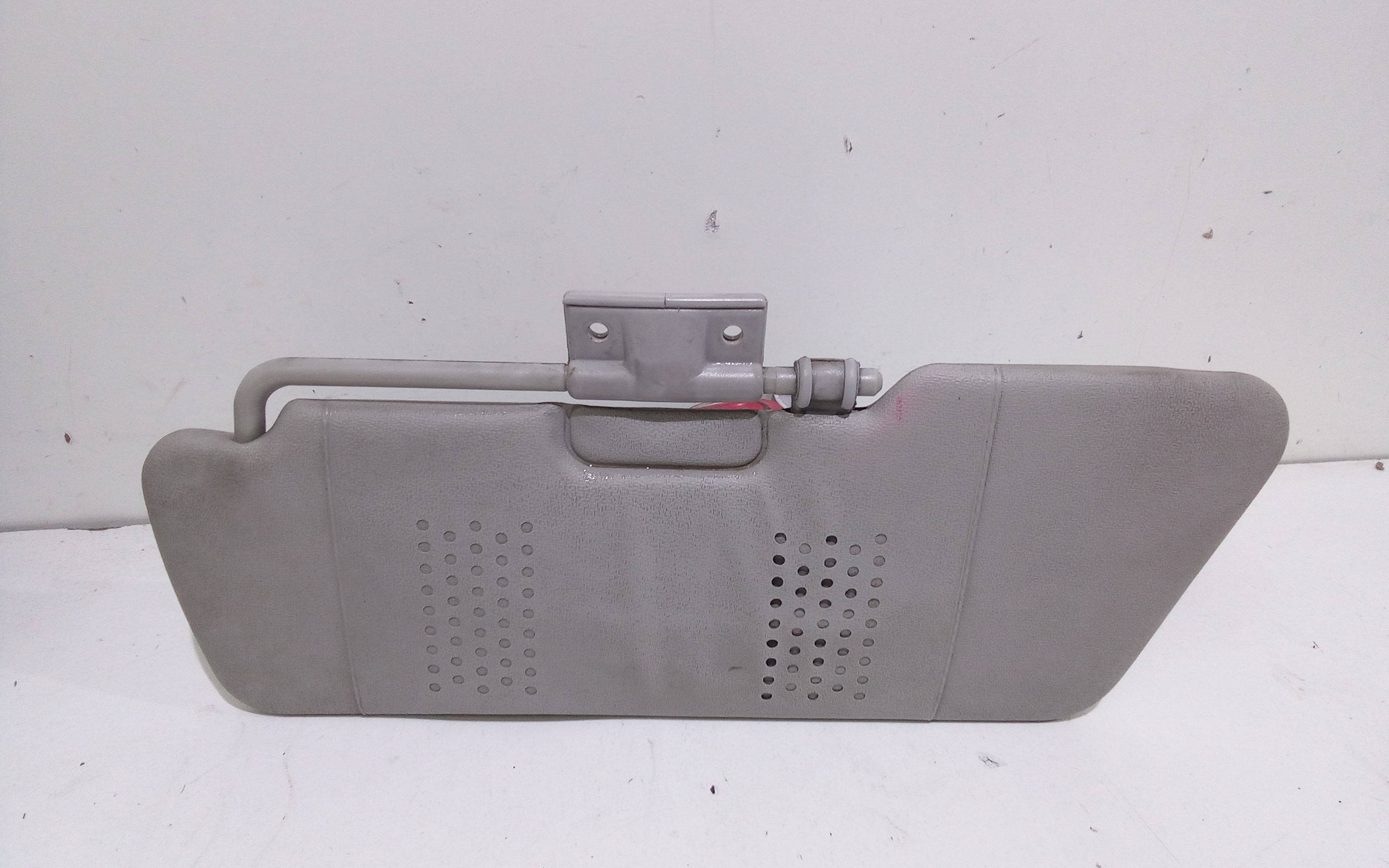 Aletta Parasole Parabrezza Sinistro 735244330 Usato