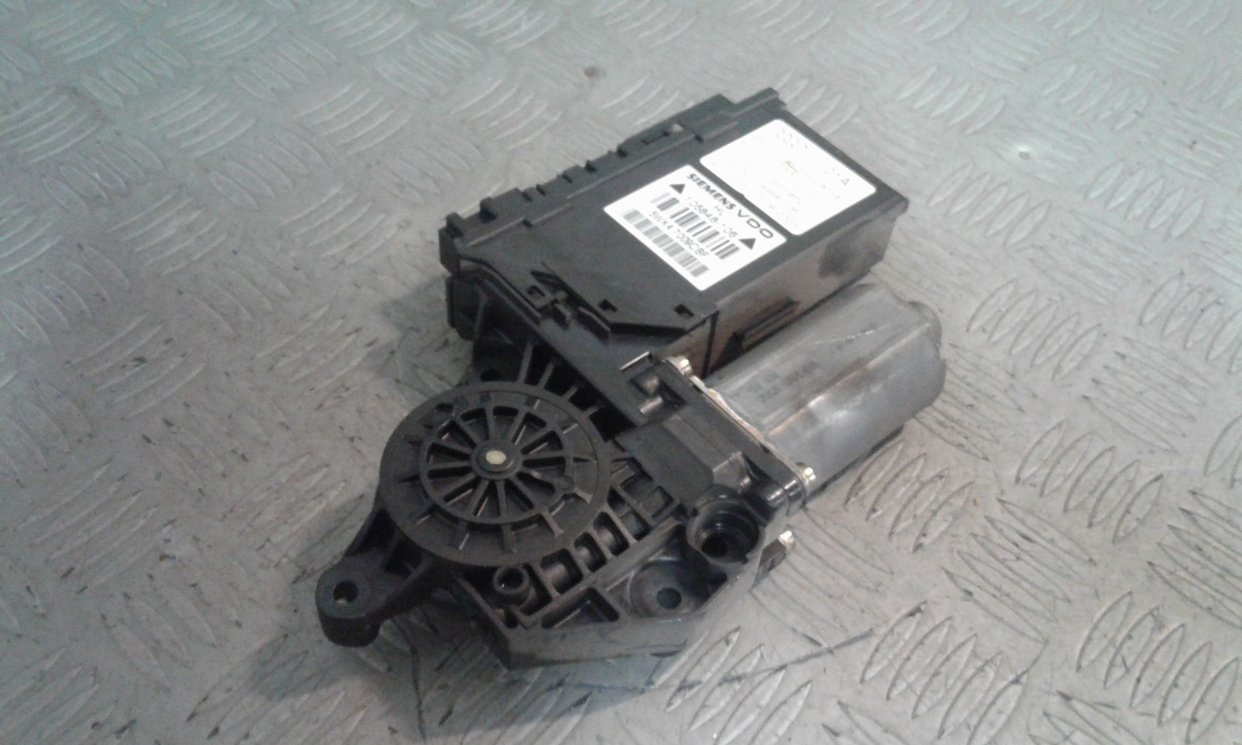 Motorino Alzacristallo Porta Post. Sinistro 8E0959801E Usato