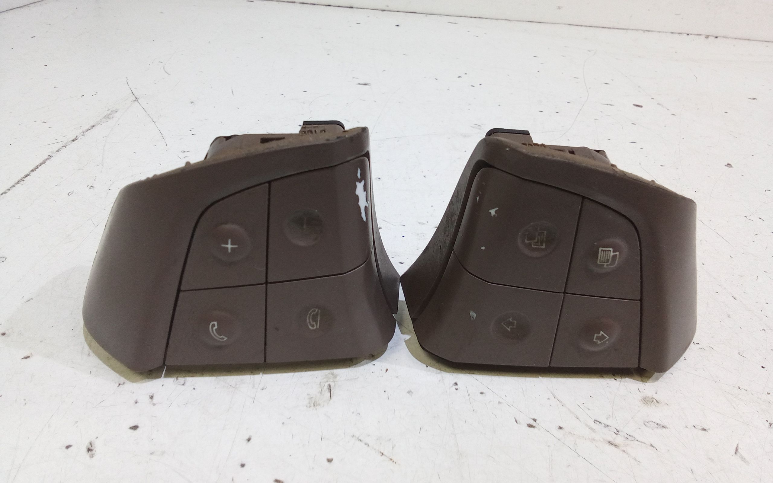 Blocco Volante Multifunzione Usato