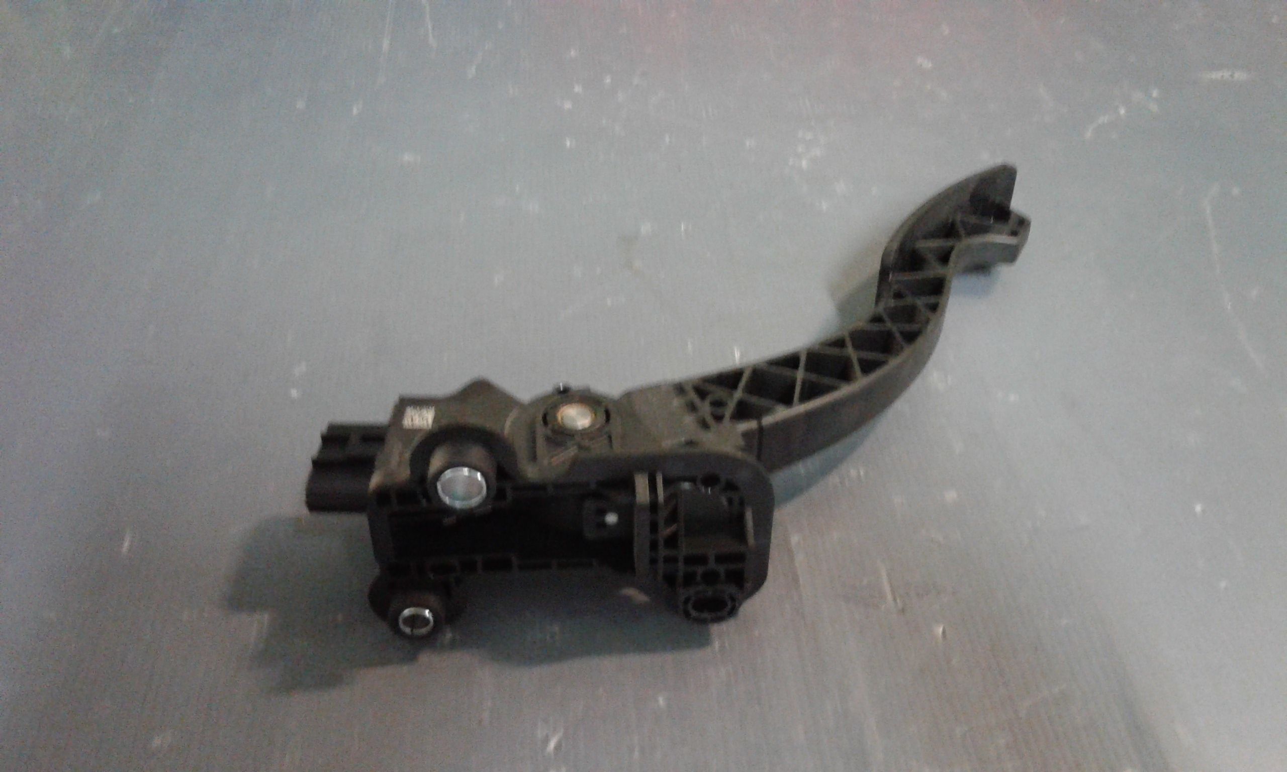 Pedale Acceleratore 1600A102 Usato