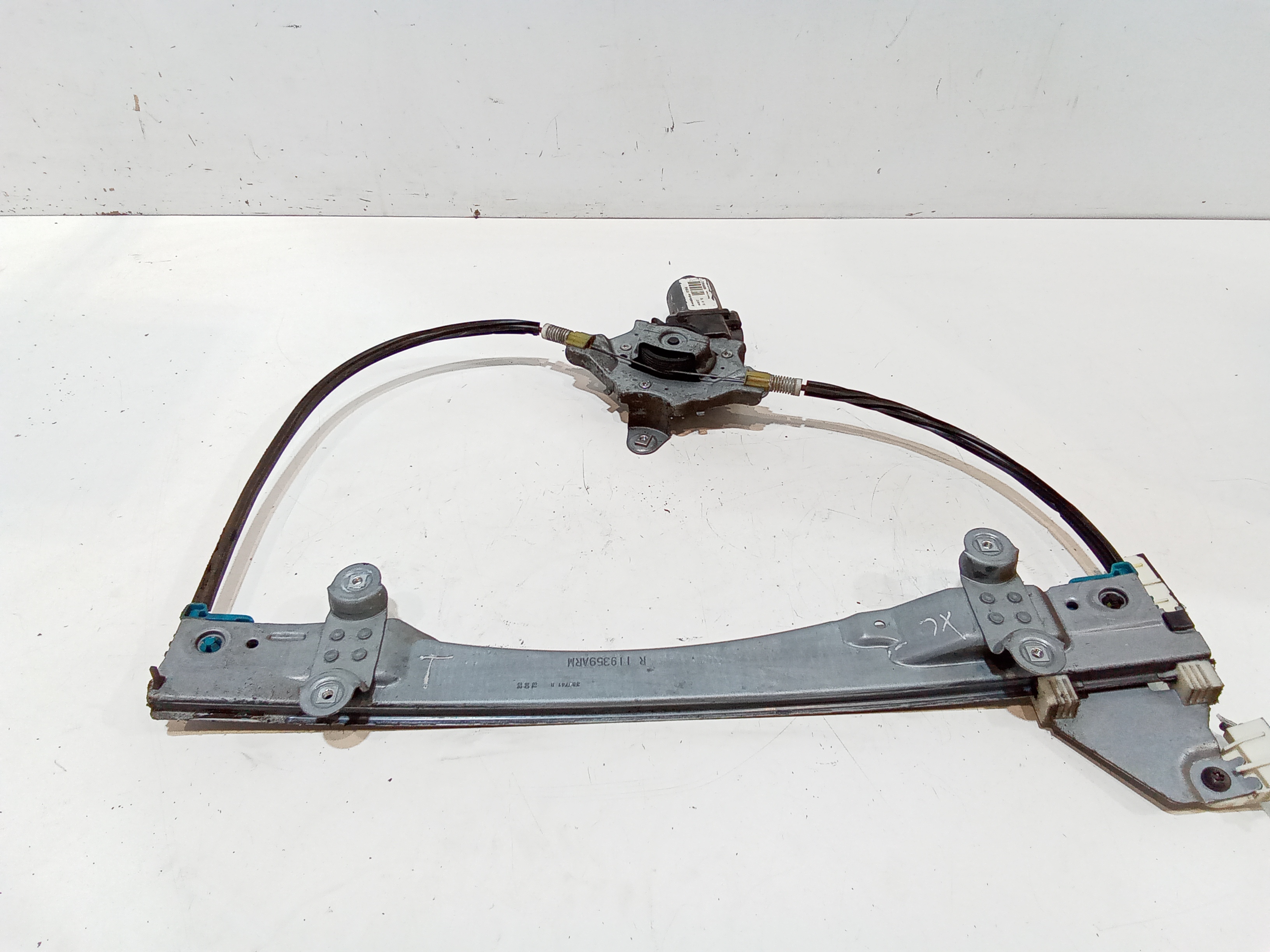 Alzacristallo Porta Ant. Destro 8200731461 Usato