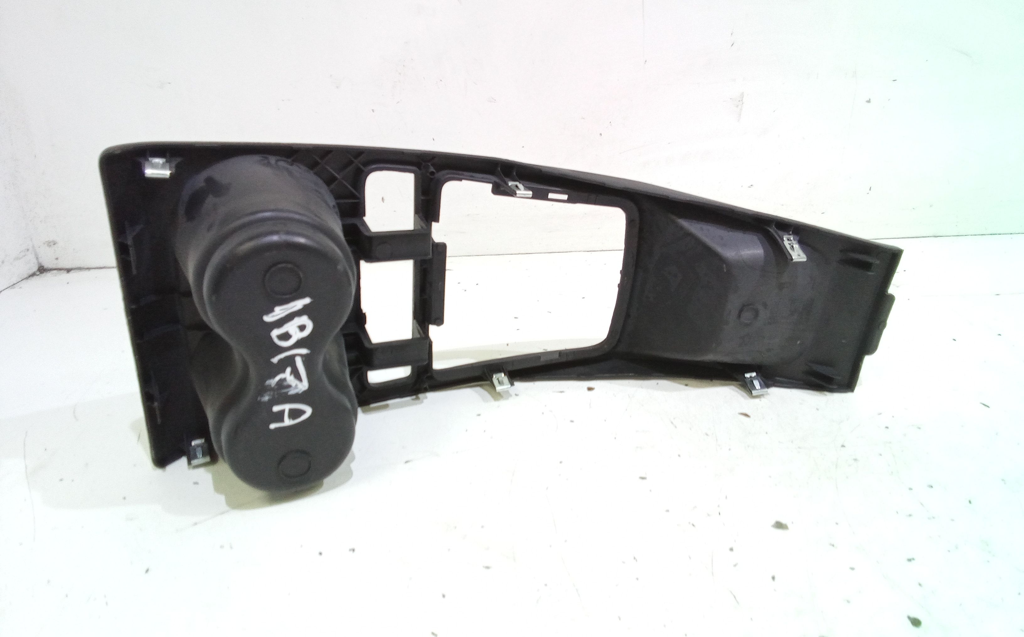 Portabicchiere Ant. Usato