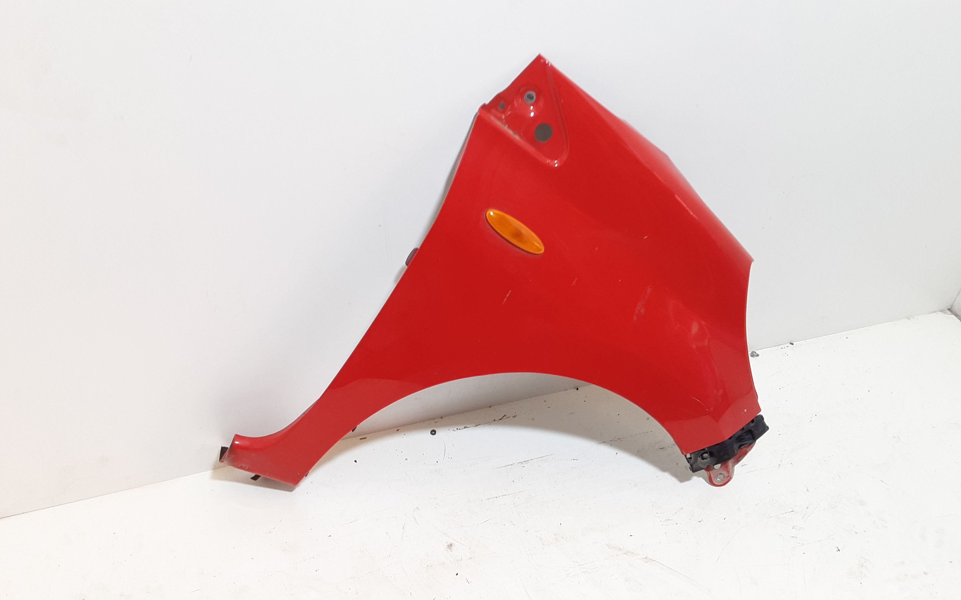 Parafango Ant. Destro 663210X300 Usato