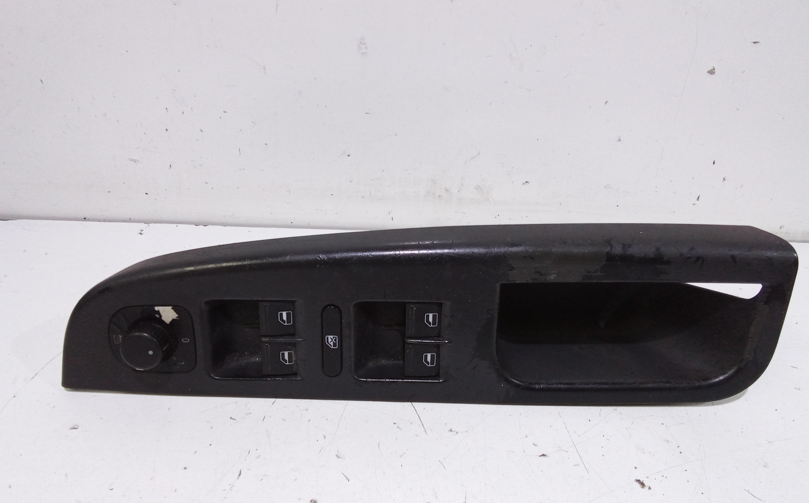 Interruttore Alzacristalli Porta Ant. Sinistro Usato