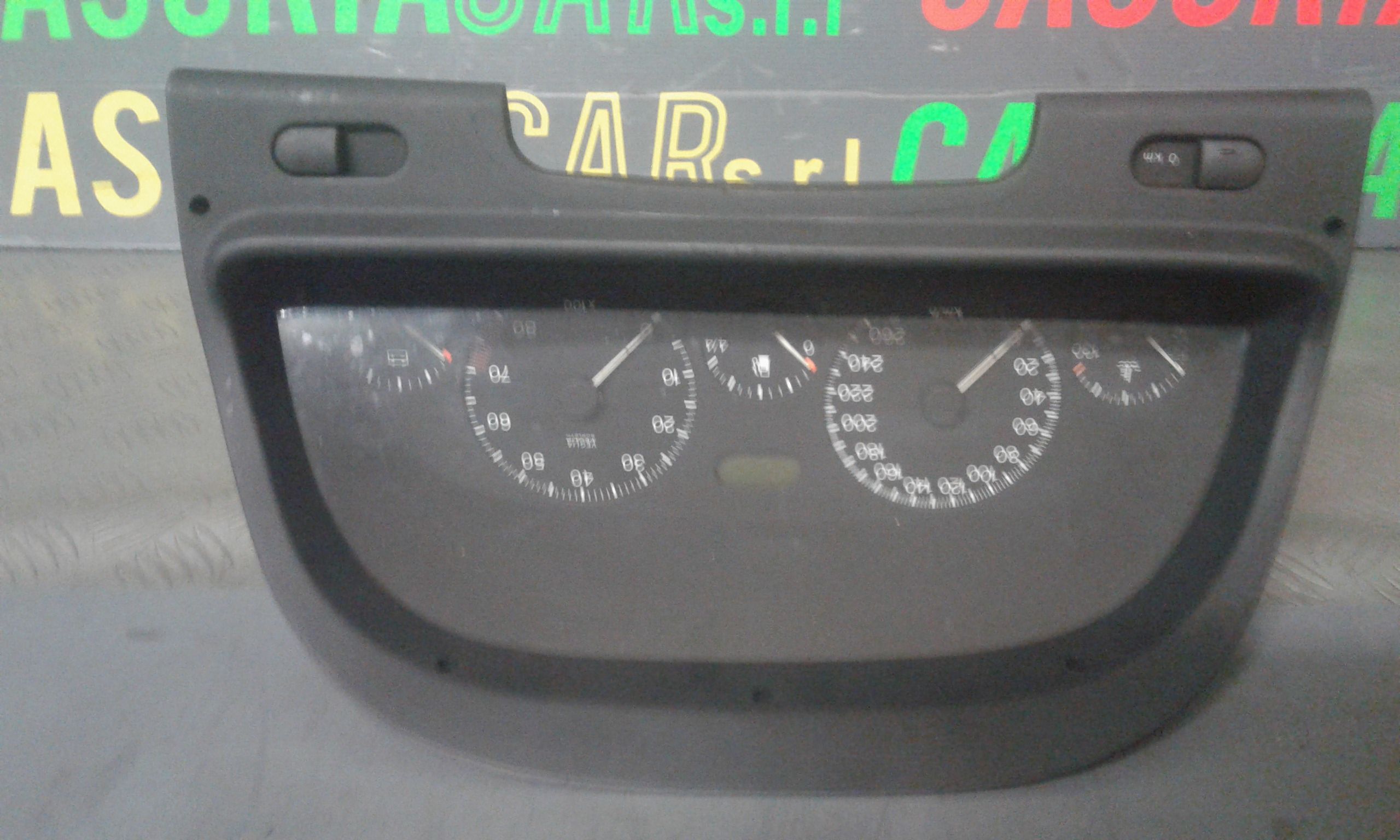 Quadro Portastrumenti Usato