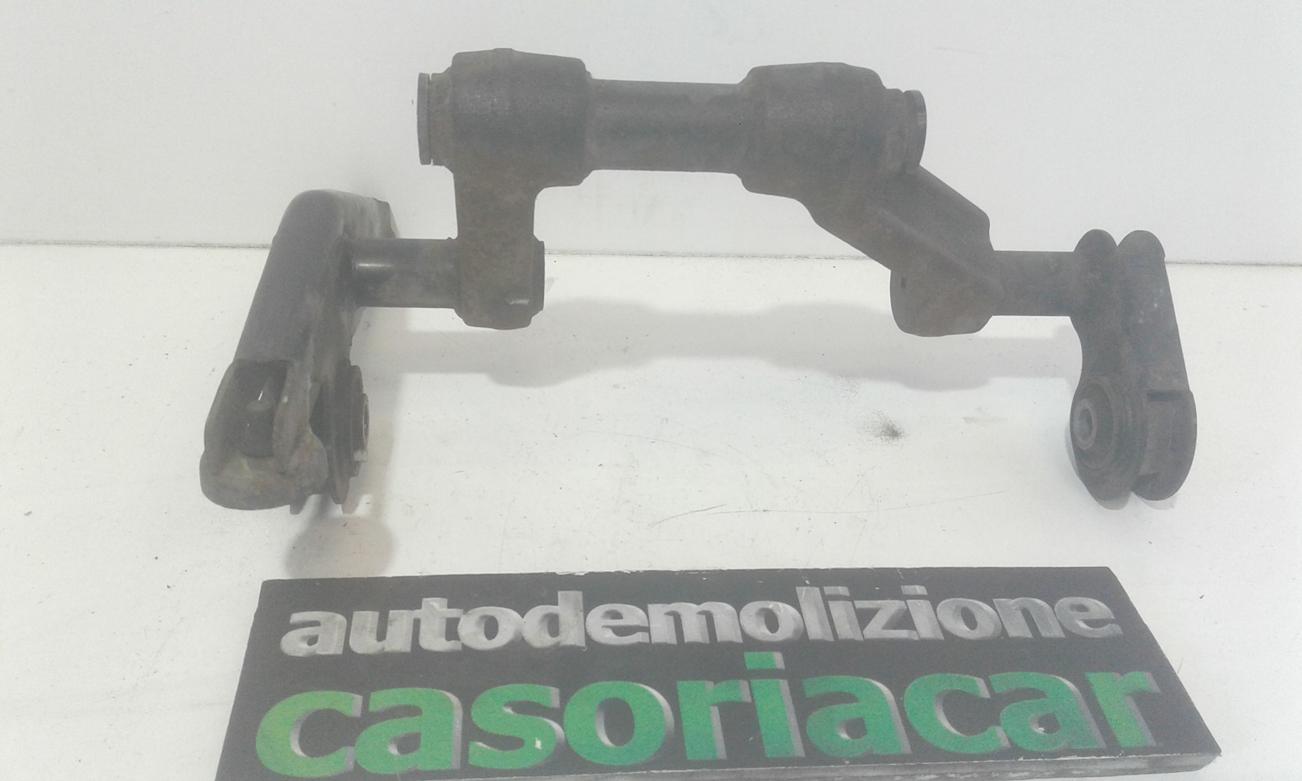 Piastra Alloggiamento Supporto Motore (Con Eventuale Bielletta O Tirante Associato) Usato