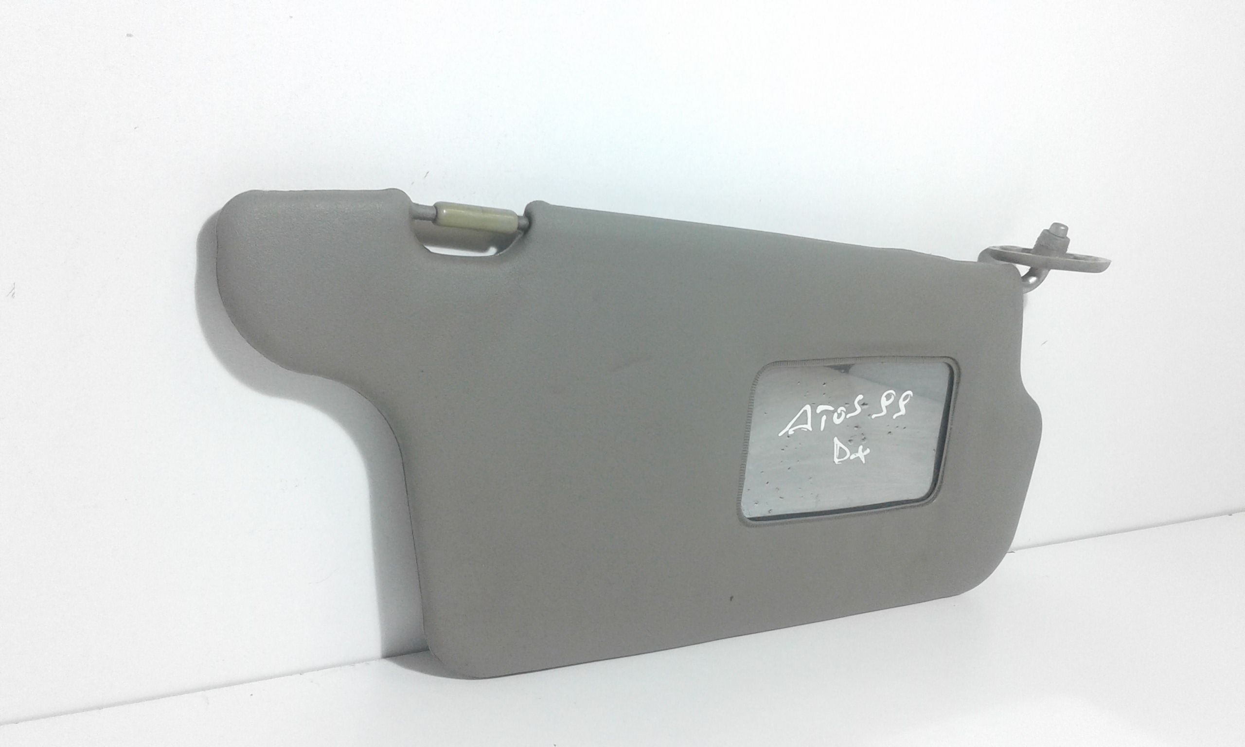 Aletta Parasole Parabrezza Destro 8520202500OB Usato