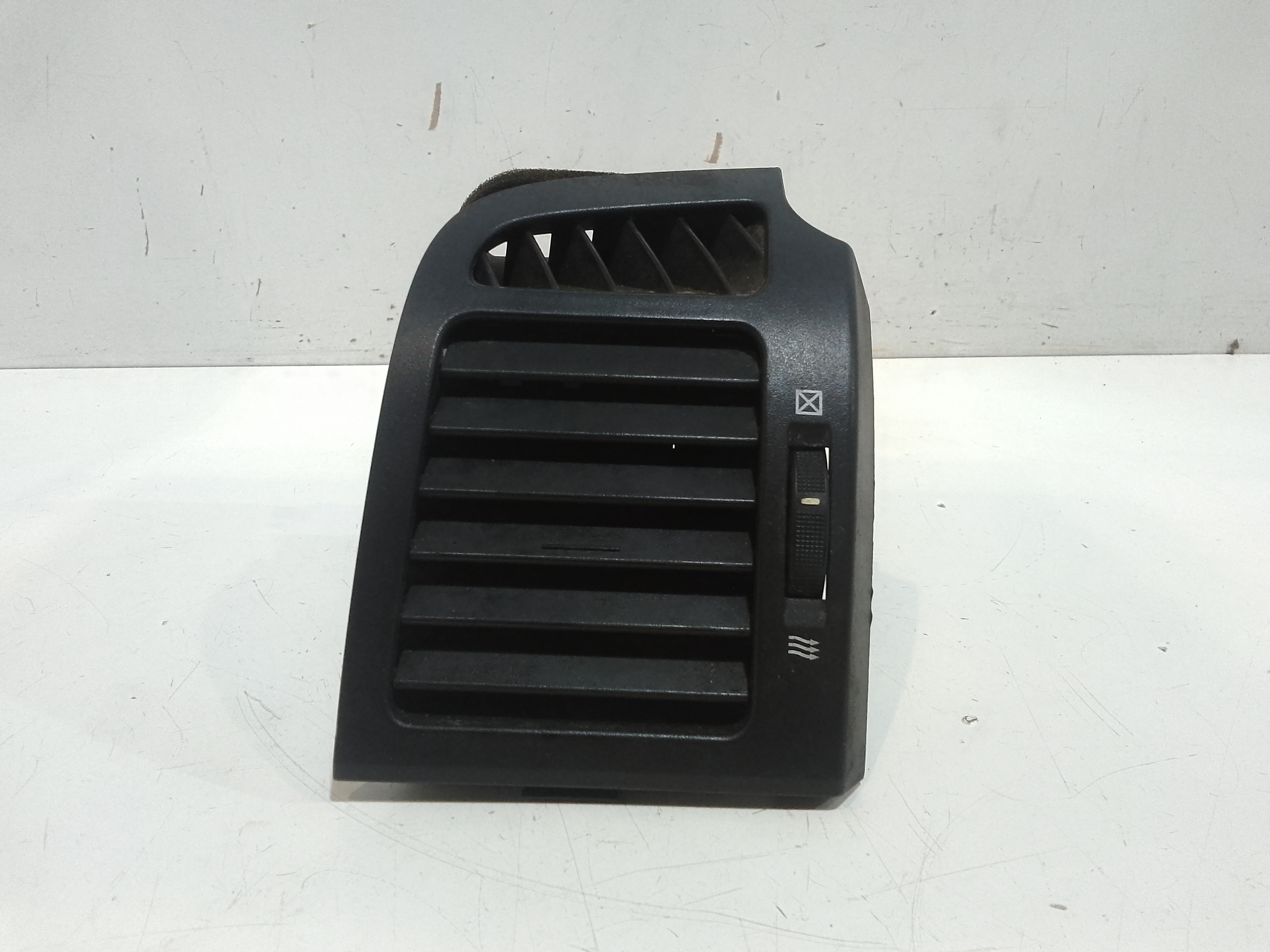 Condotto Aria Bocchette Lat. Cruscotto Destro Usato