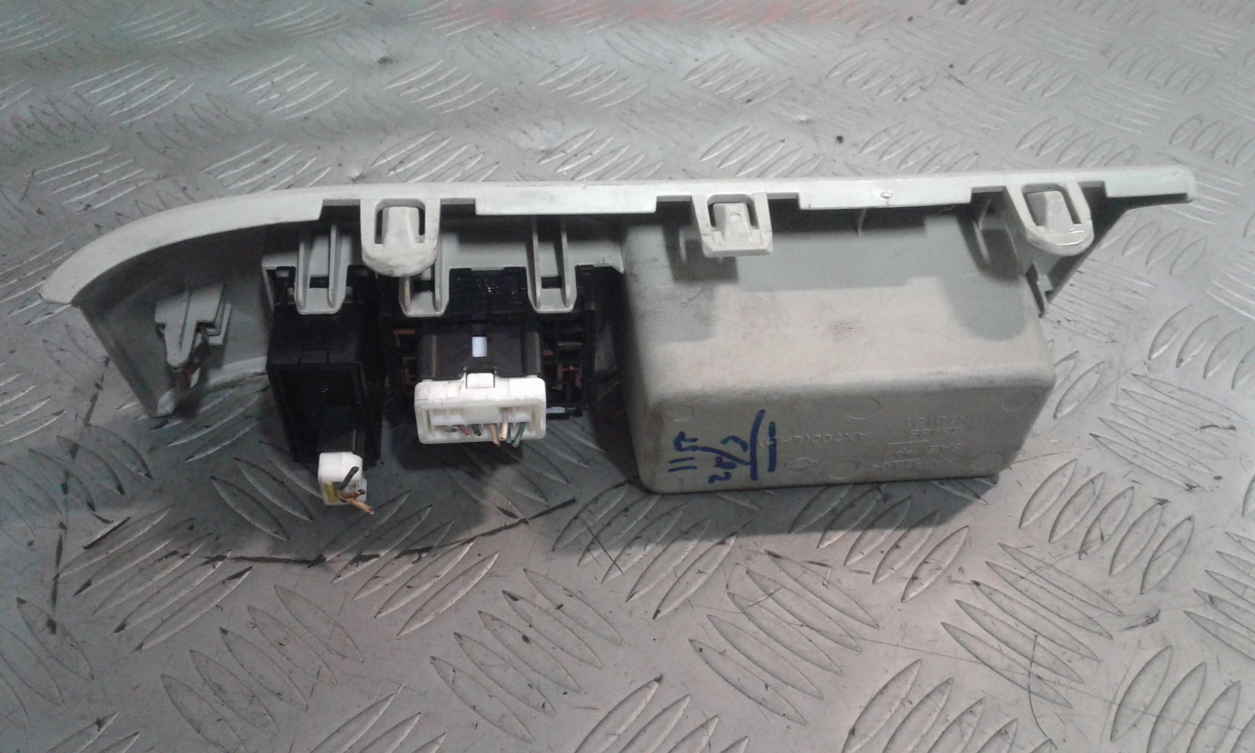 Comando Regolazione Altezza Proiettori Usato