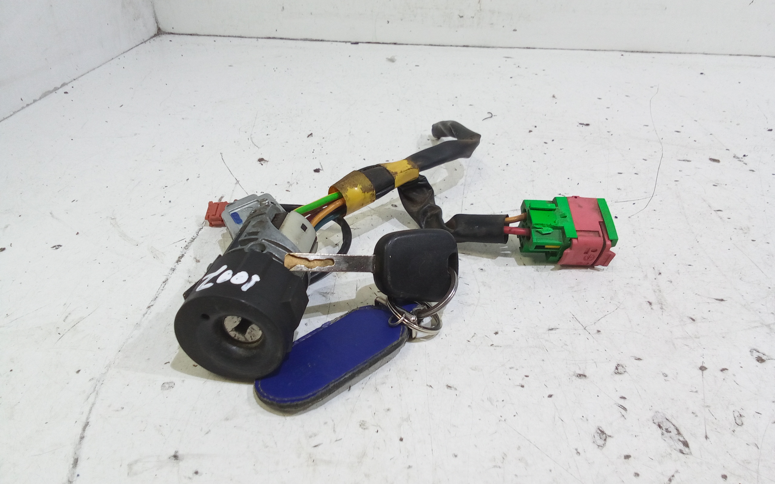 Commutatore Avviamento Con Cilindretti Serrature 4162EV Usato