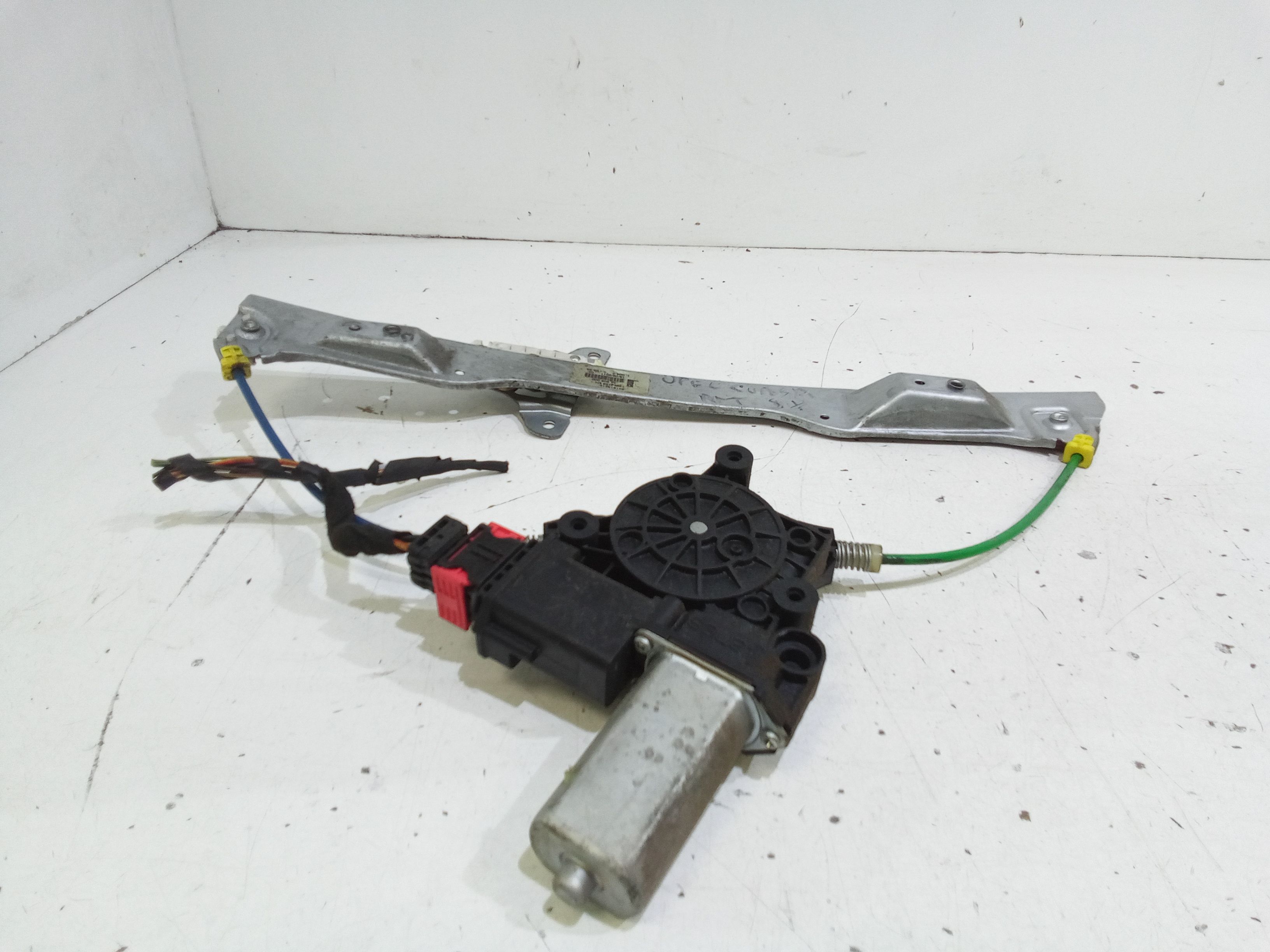 Alzacristallo Porta Ant. Sinistro 13314154 Usato