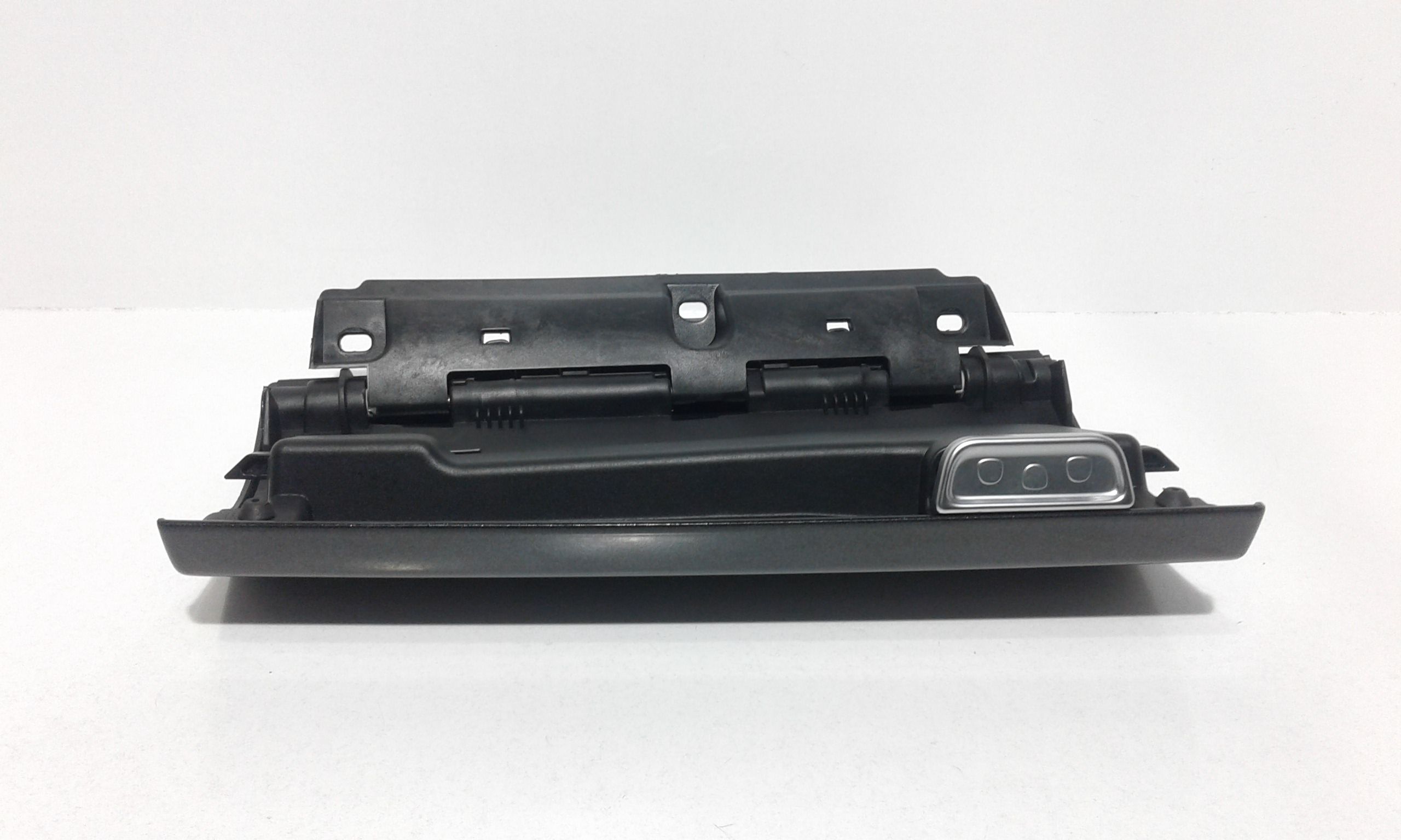 Sportello Portaoggetti Cruscotto Usato