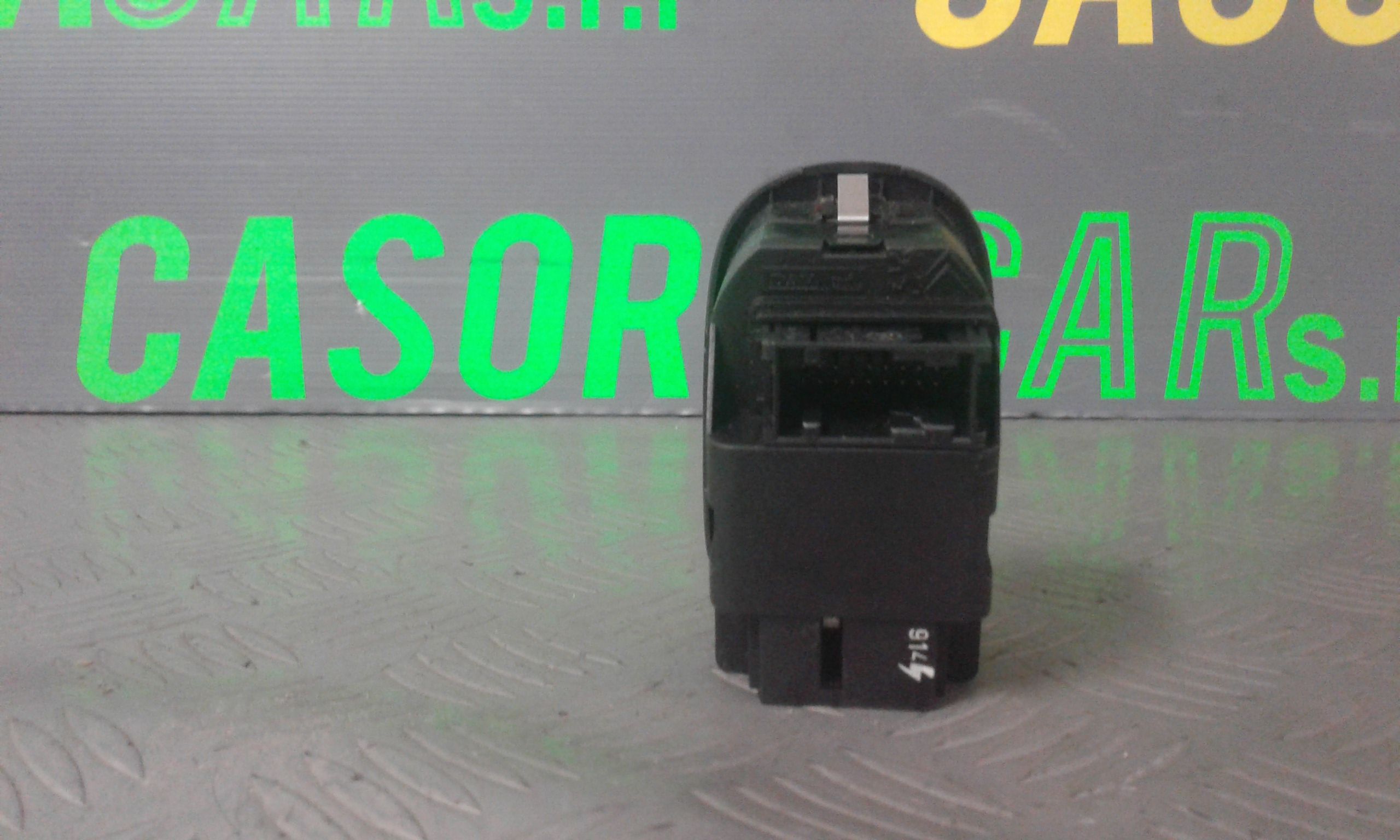 Interruttore Alzacristalli Porta Ant. Sinistro Usato