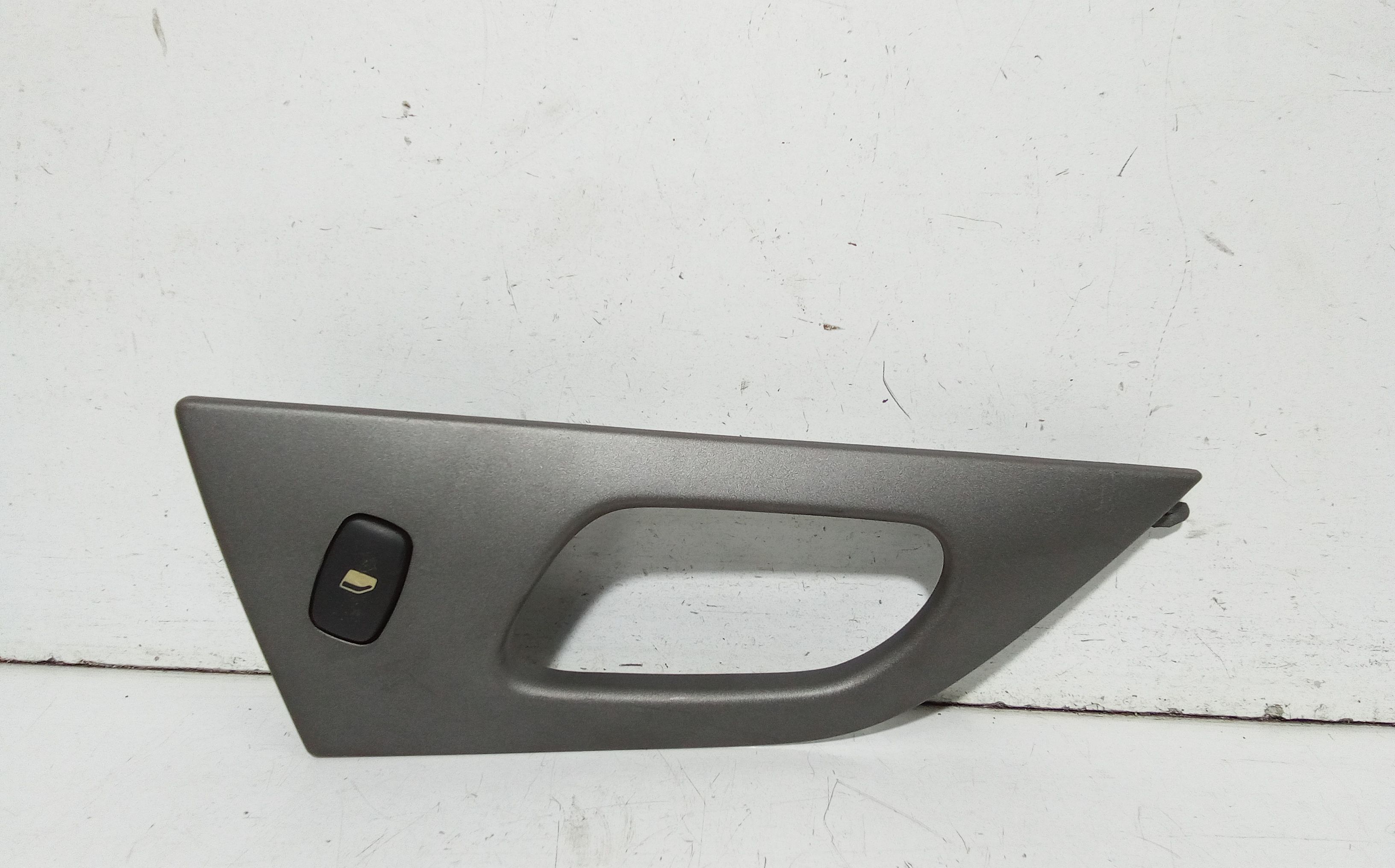 Interruttore Alzacristalli Porta Post. Sinistro 6554E8 Usato