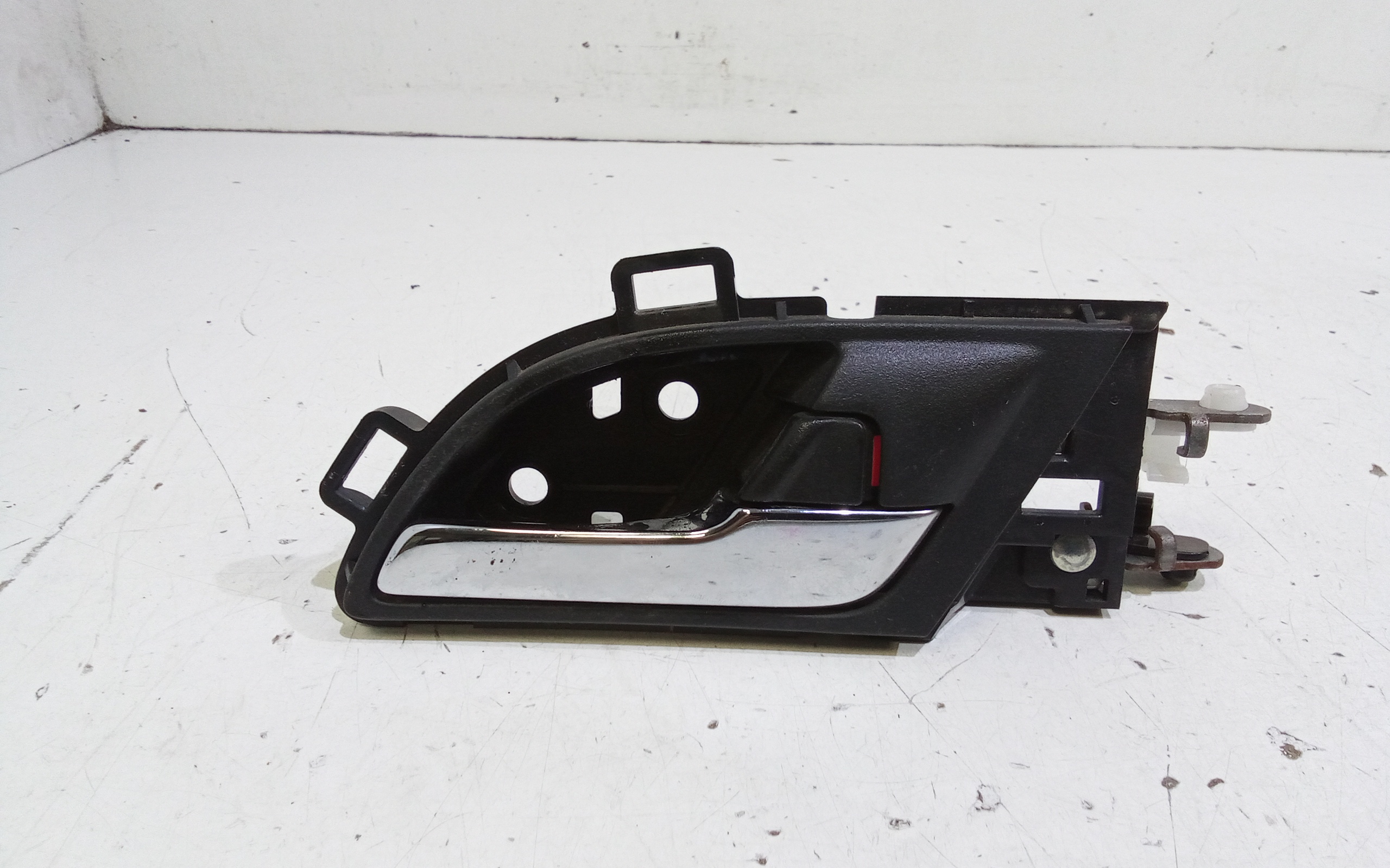 Maniglia Int. Apertura Porta Ant. Destro Usato