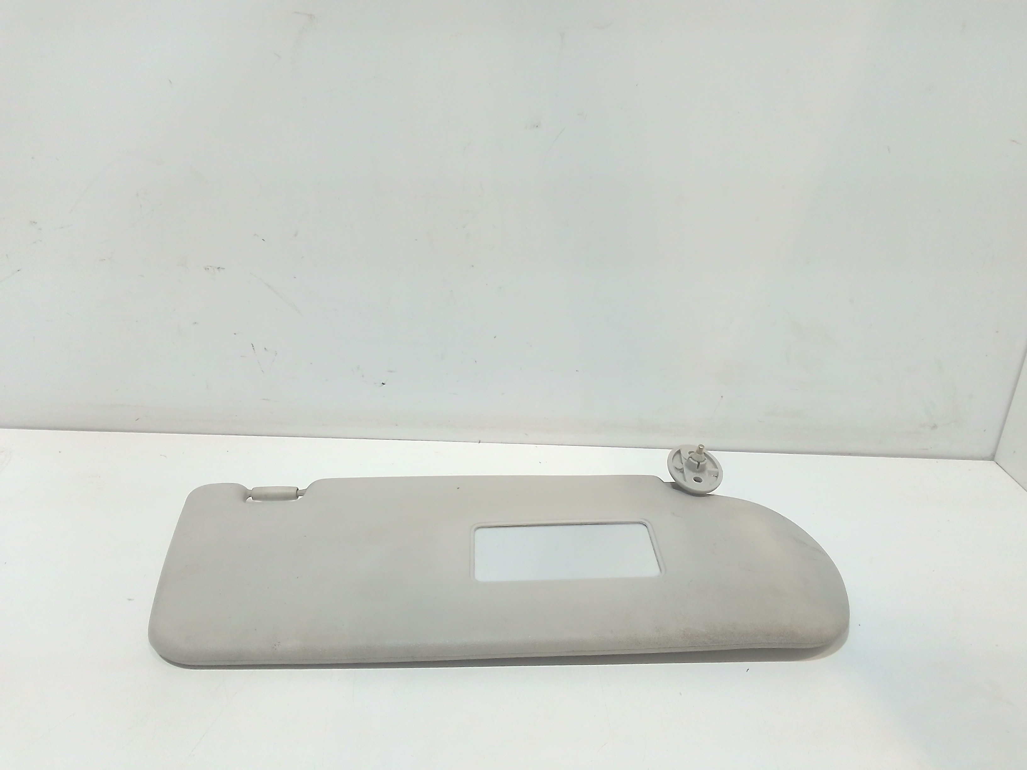 Aletta Parasole Parabrezza Destro AWR4897LUM Usato