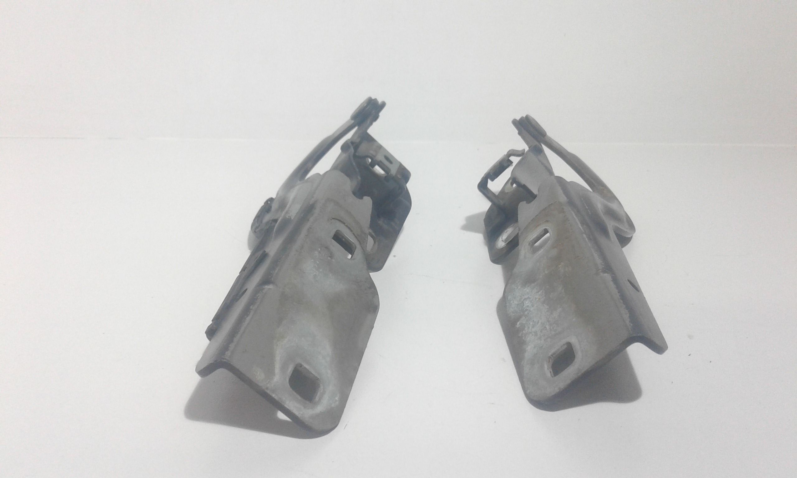 Cerniera Cofano Ant. Sinistro 7700843529 Usato