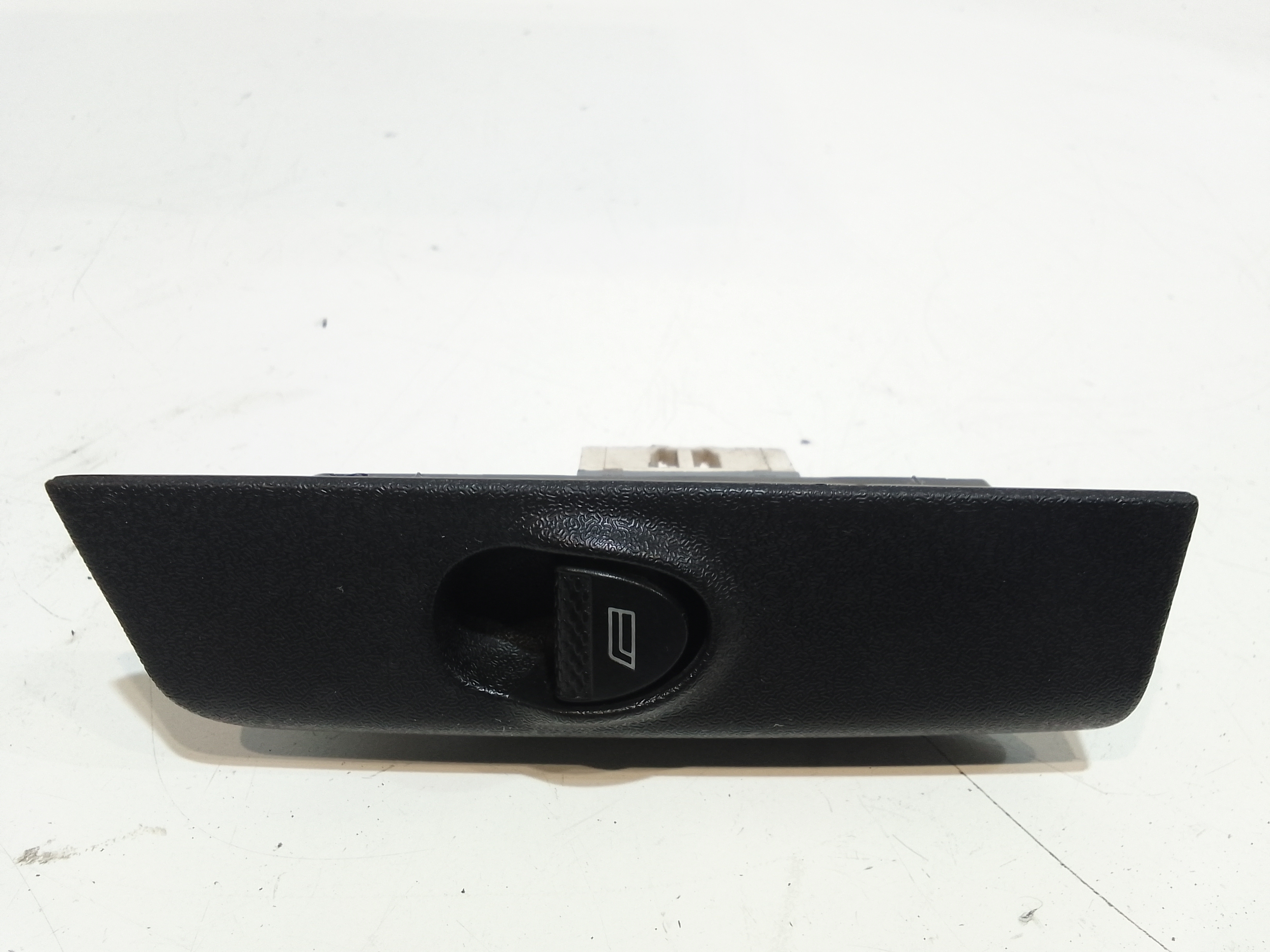 Interruttore Alzacristalli Porta Ant. Destro 735428565 Usato