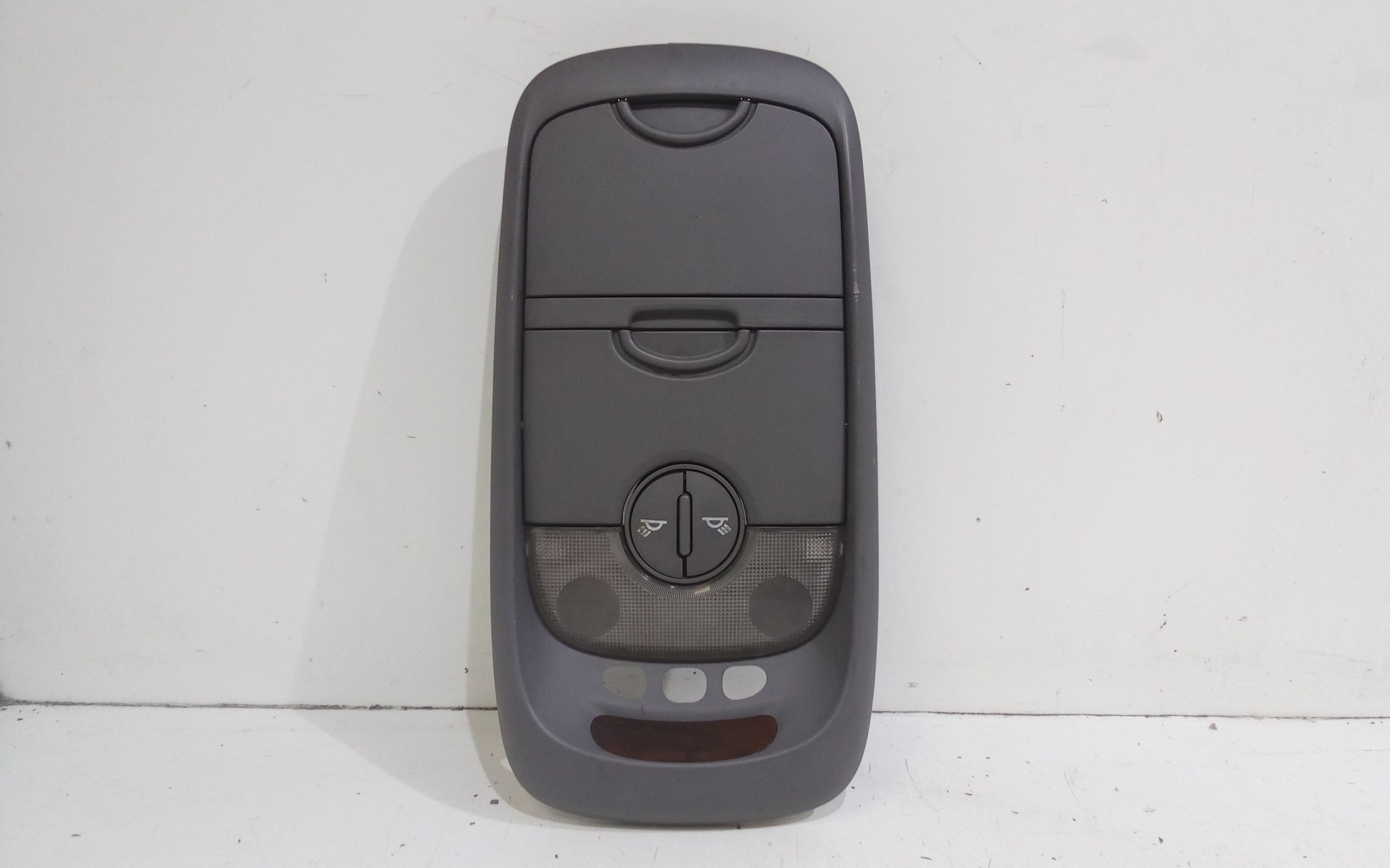 Luce Cortesia Ant. Tetto 928003E02144 Usato