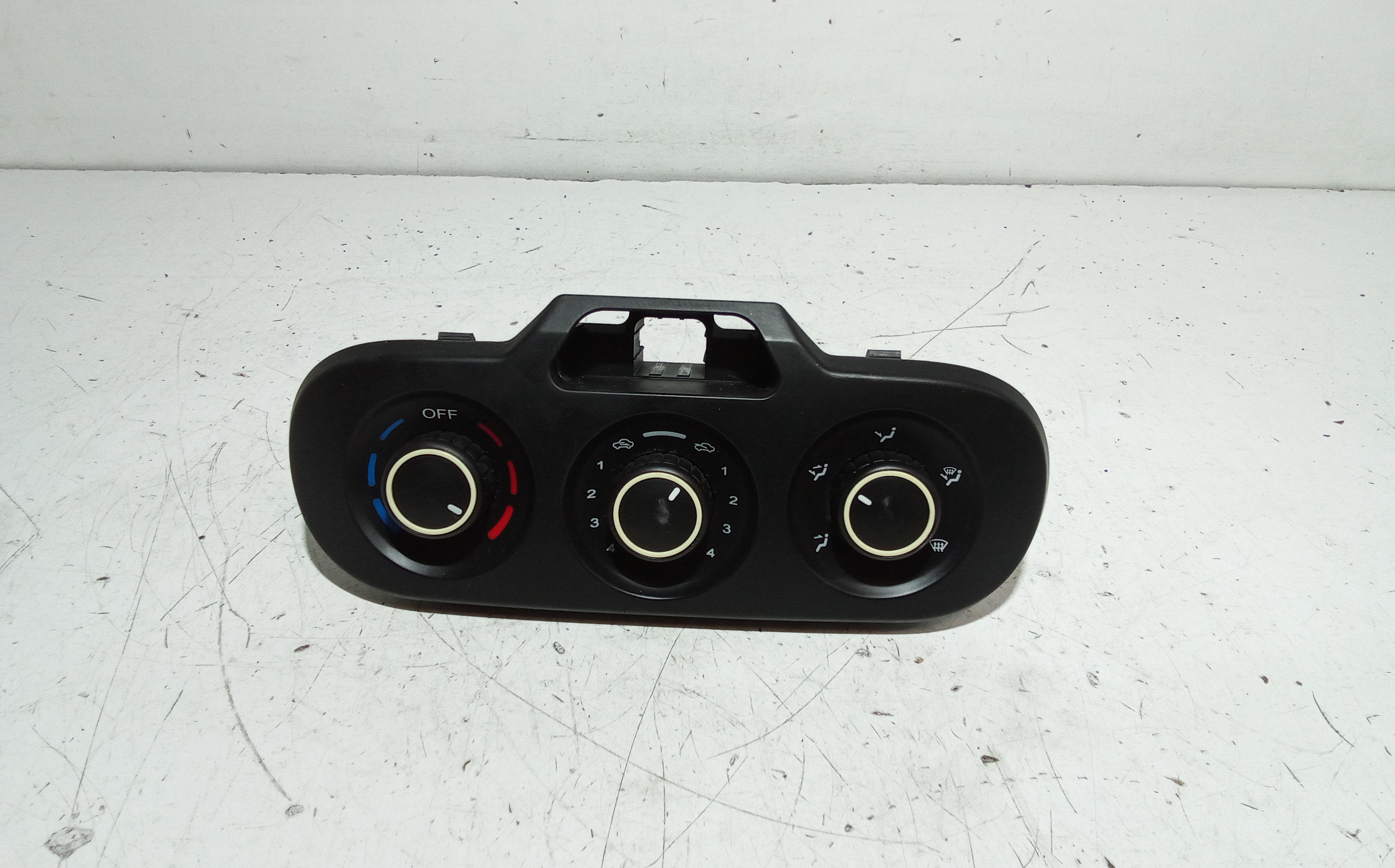 Blocco Comando Climatizzazione Usato