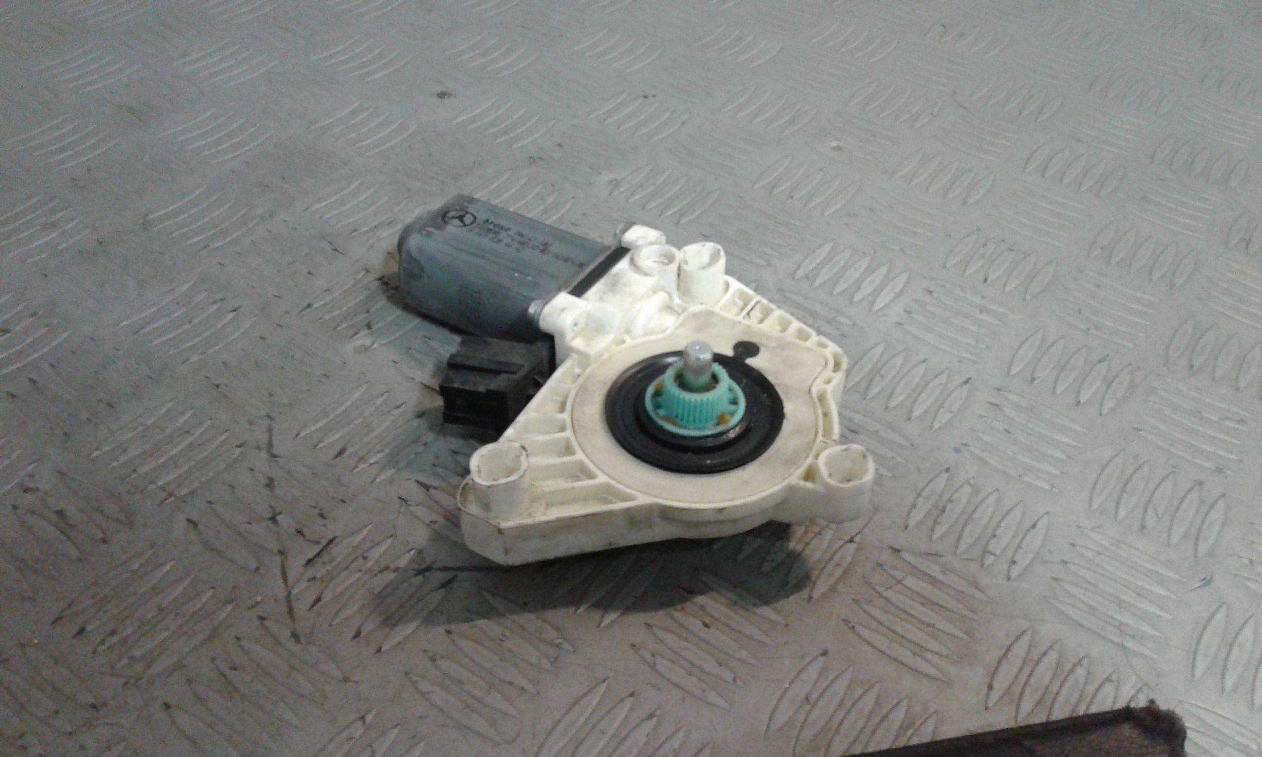 Motorino Alzacristallo Porta Post. Destro A1698202042 Usato