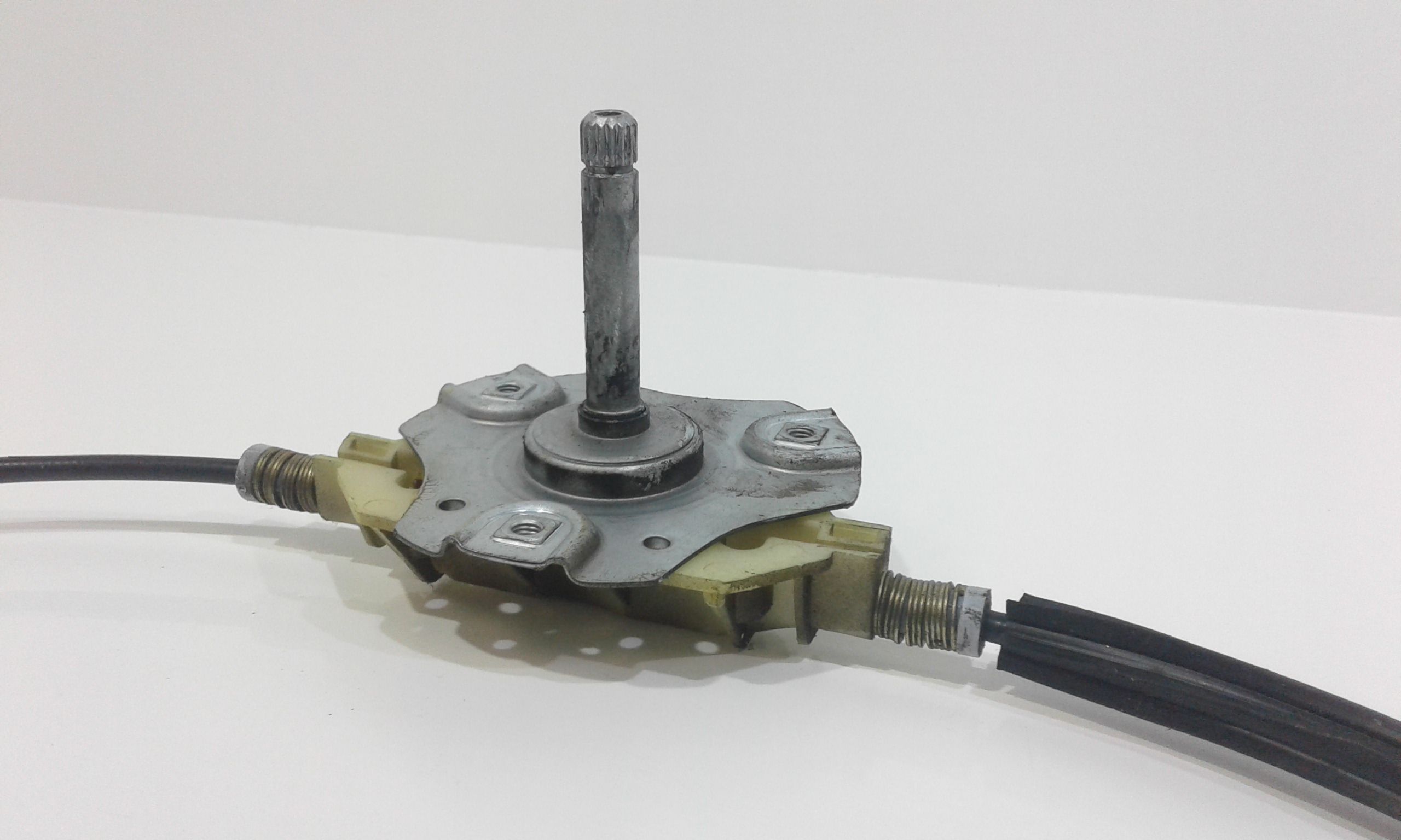 Alzacristallo Elettr. Porta Ant. Sinistro MN125813 Usato